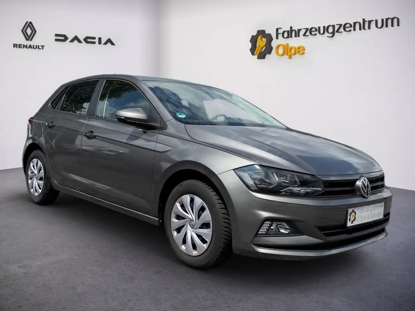 Volkswagen Polo VI Trendline Grijs - 2