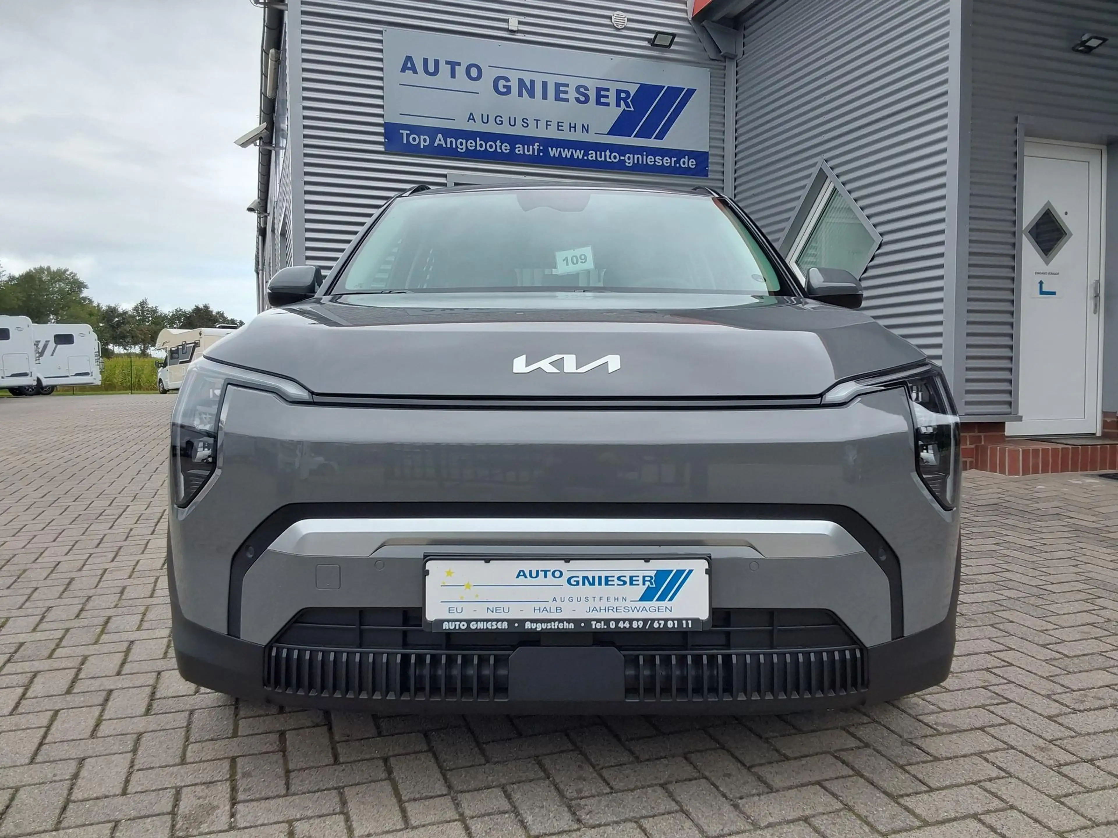 Kia EV3 58.3 kWh Air WINTER ACC/APP/SHZ/LED/PDC/KAM/NAV... — photo 4