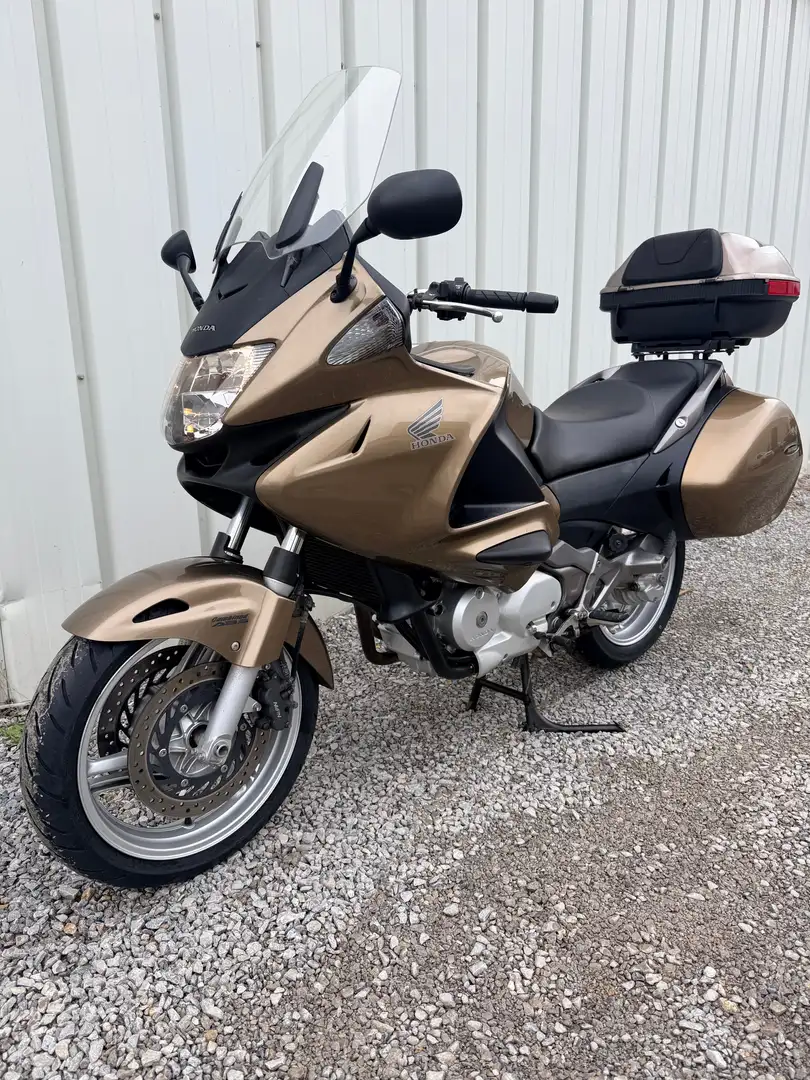 Honda NT 700 Deauville Bronce - 2