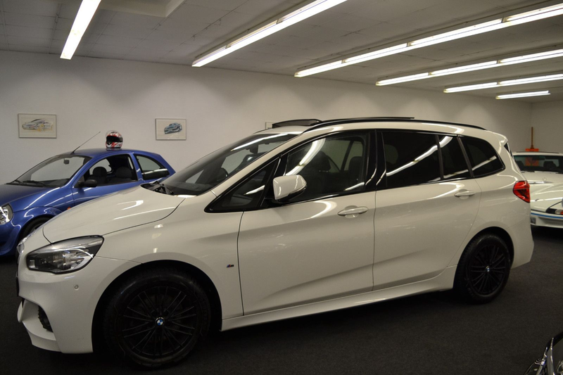 BMW 218 d Gran Tourer M - S P O R T — photo 9