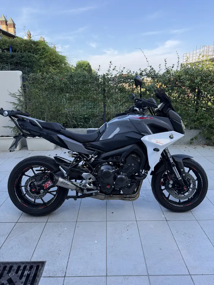 Yamaha Tracer 900