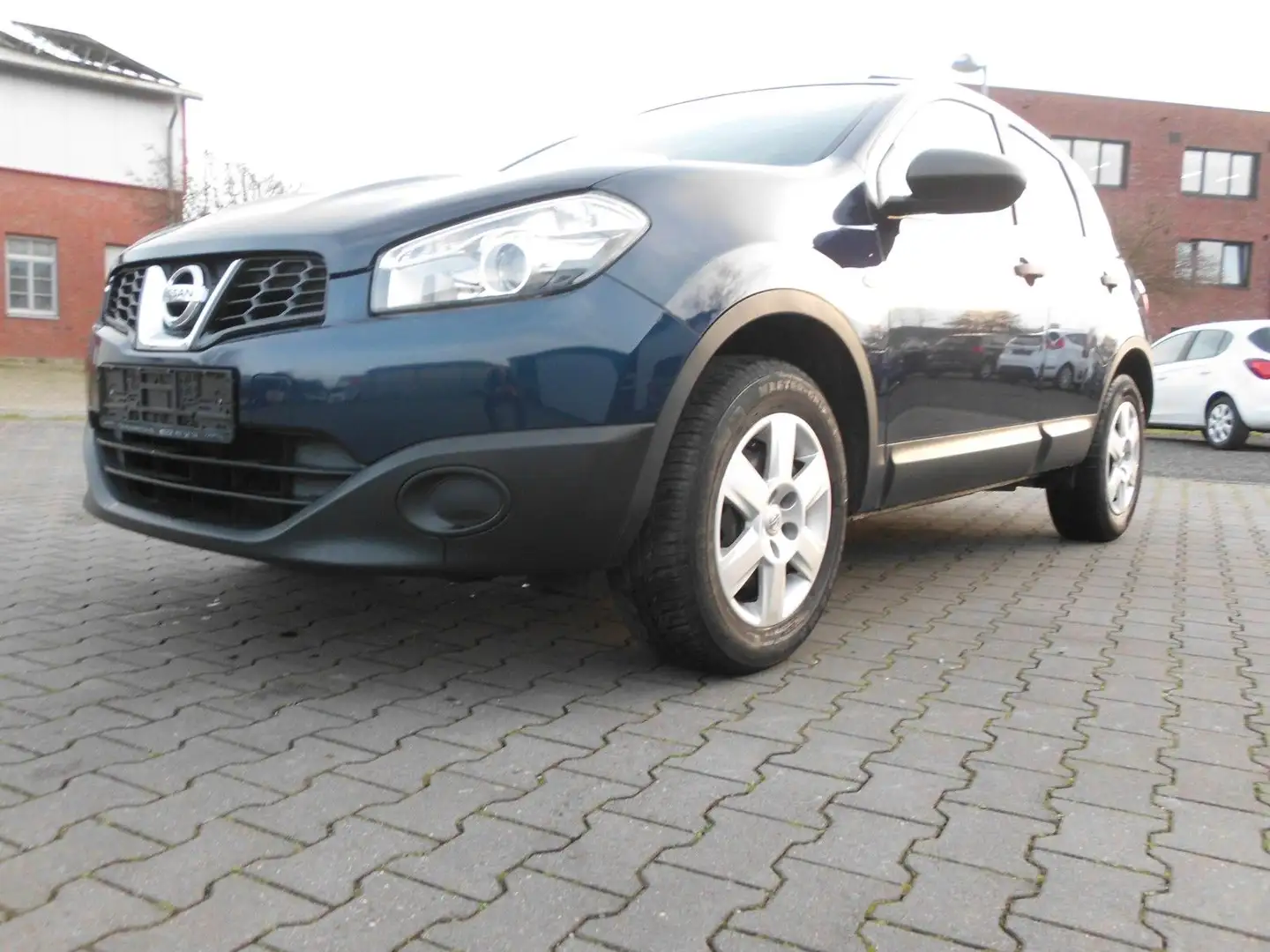 Nissan Qashqai 1.6 Acenta nur 52150 km ! Blau - 2