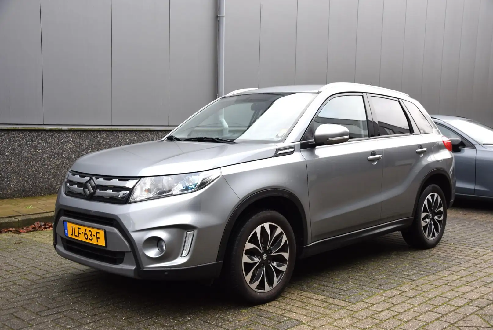 Suzuki Vitara 1.6 High Executive | leer suede bekleding | Apple Gris - 2
