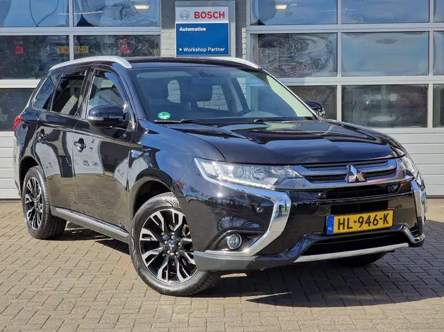 2015 Mitsubishi Outlander in Black for sale