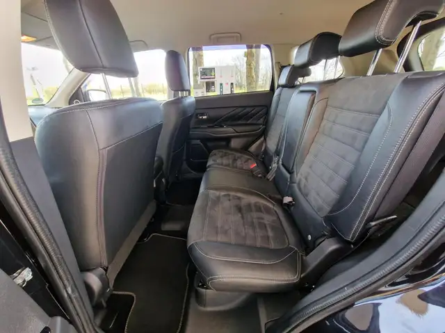 Mitsubishi Outlander view 7