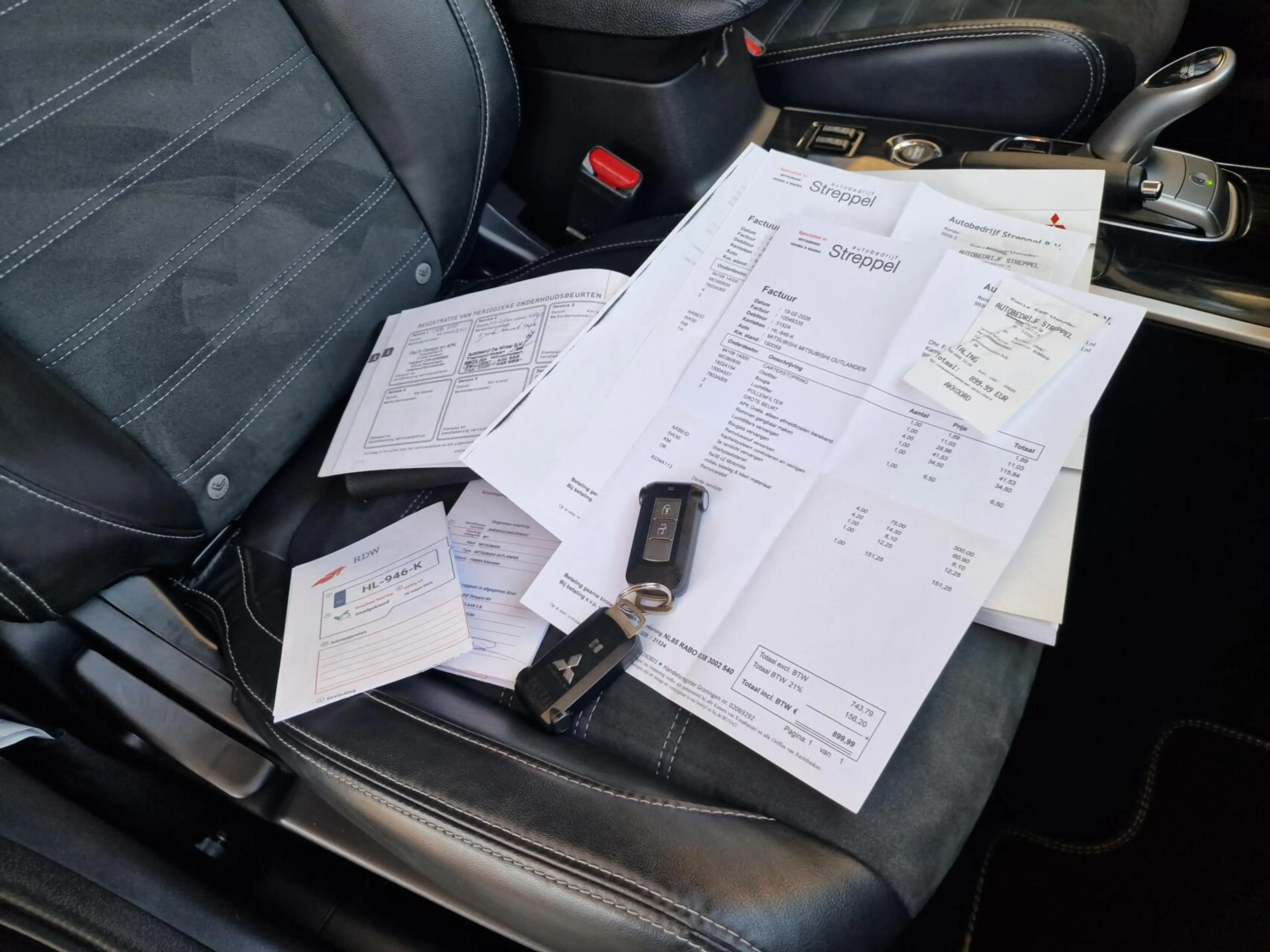 Mitsubishi Outlander 2.0 PHEV Executive Edition|New-Type|Trekhaak|Camer — photo 11