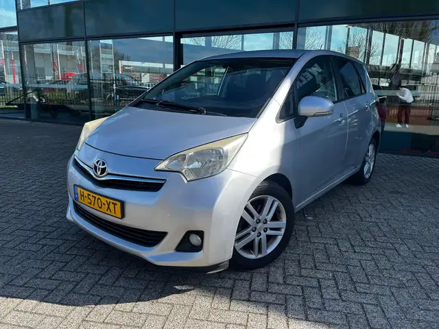 Toyota Verso-S 1.3 VVT-i Aspiration (Achteruitrijcamera, Goed Ond