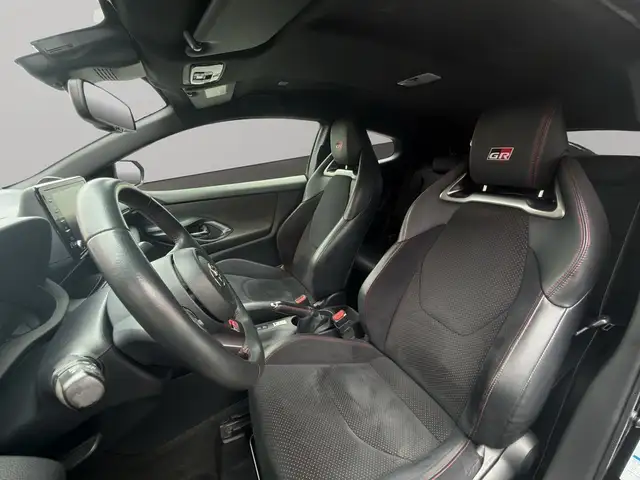 Toyota Yaris view 6