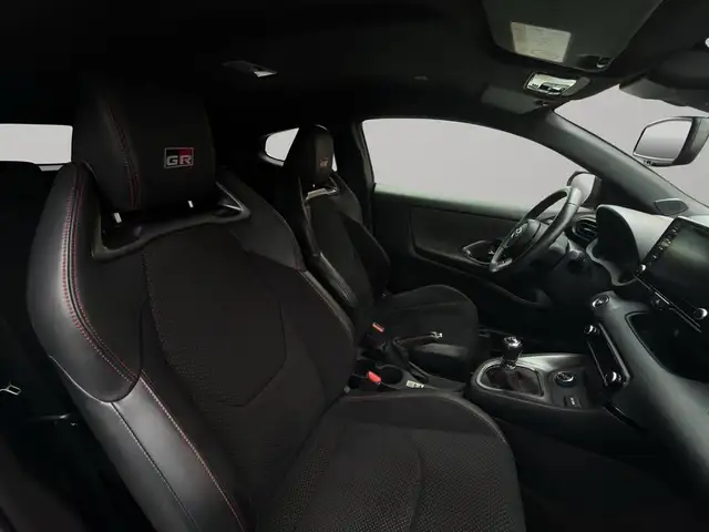 Toyota Yaris view 15