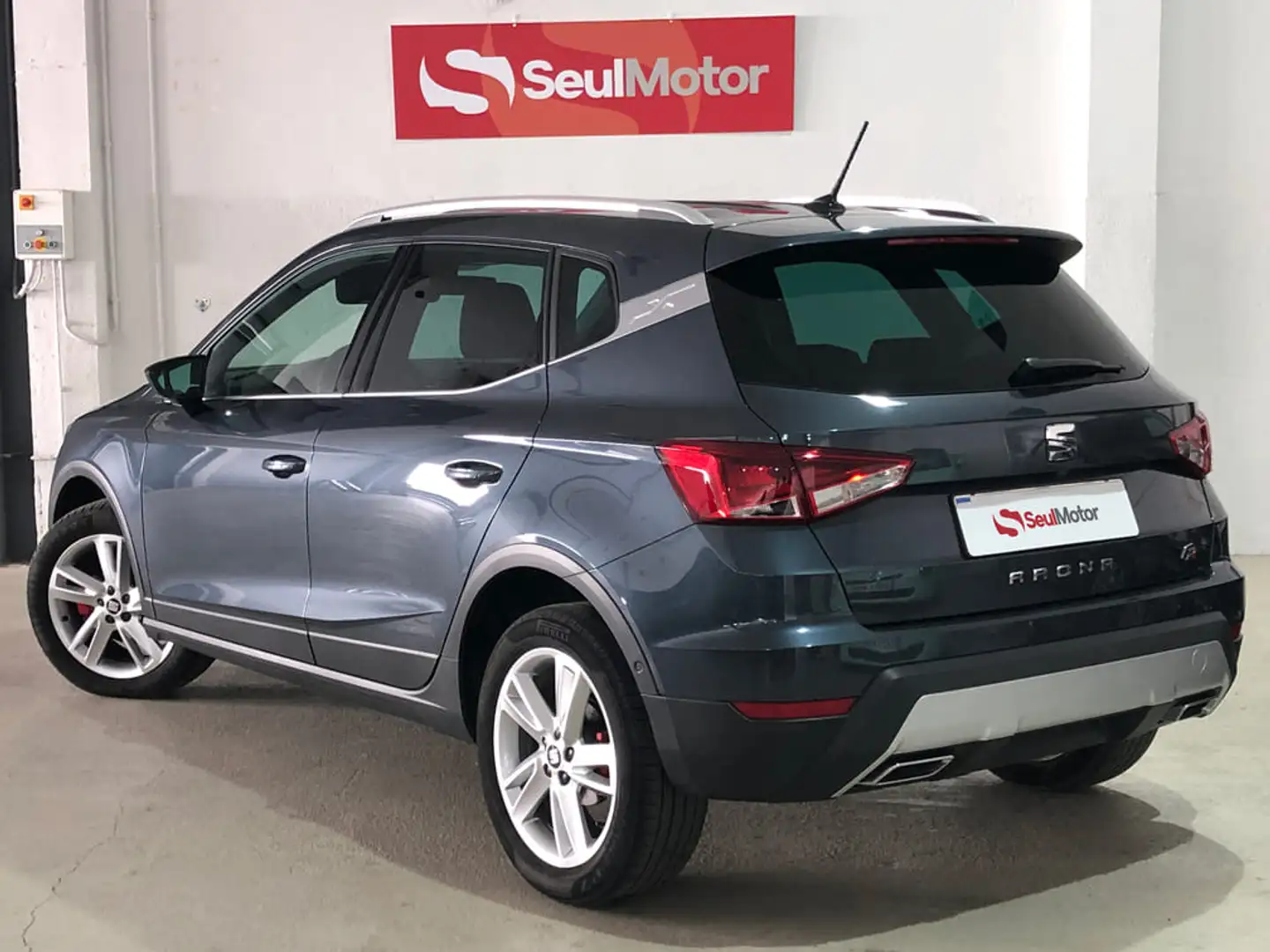 SEAT Arona 1.0 TSI Ecomotive S&S FR 115 Gris - 2
