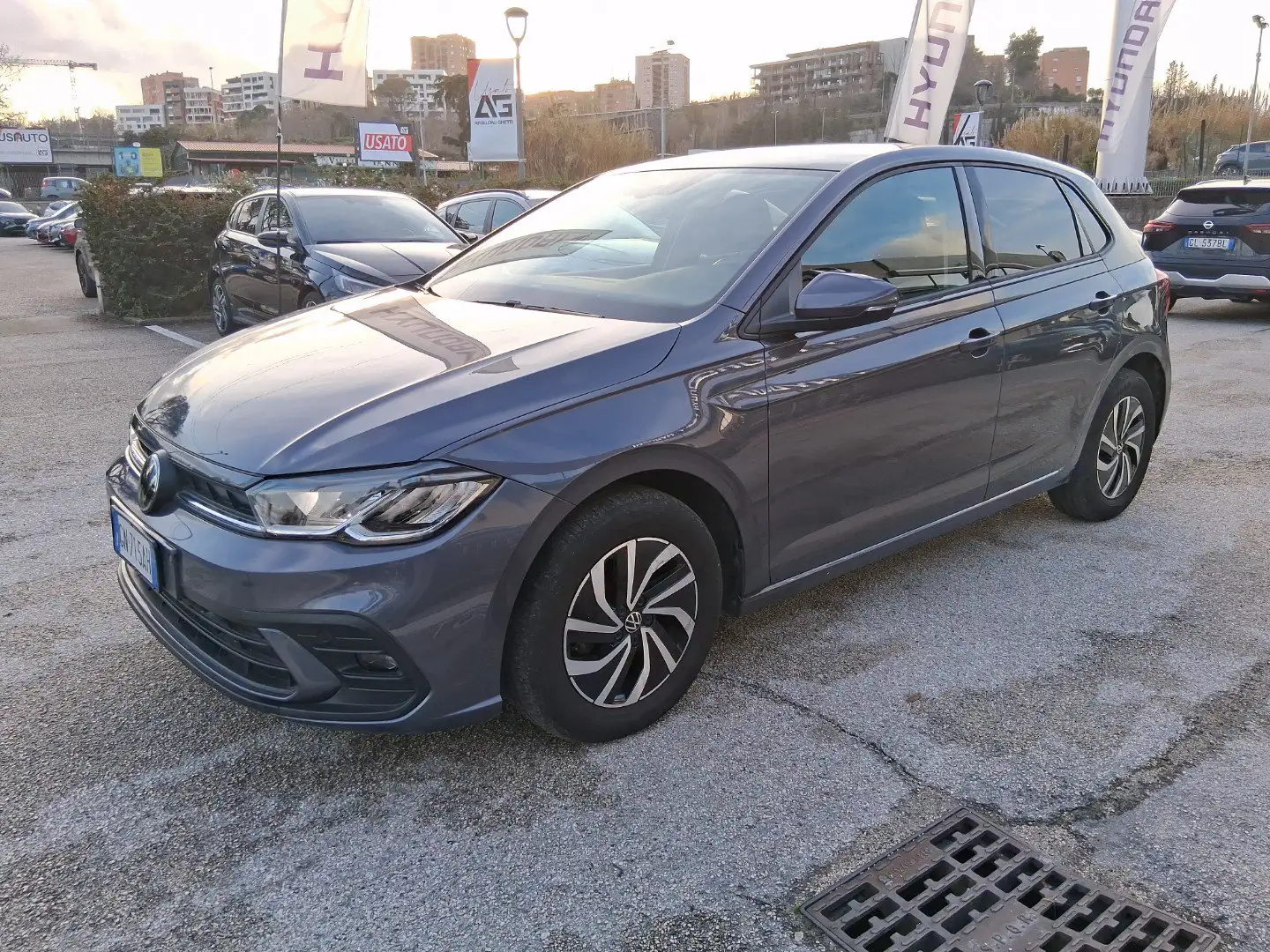 Volkswagen Polo Polo 1.0 TSI Life Gris - 1