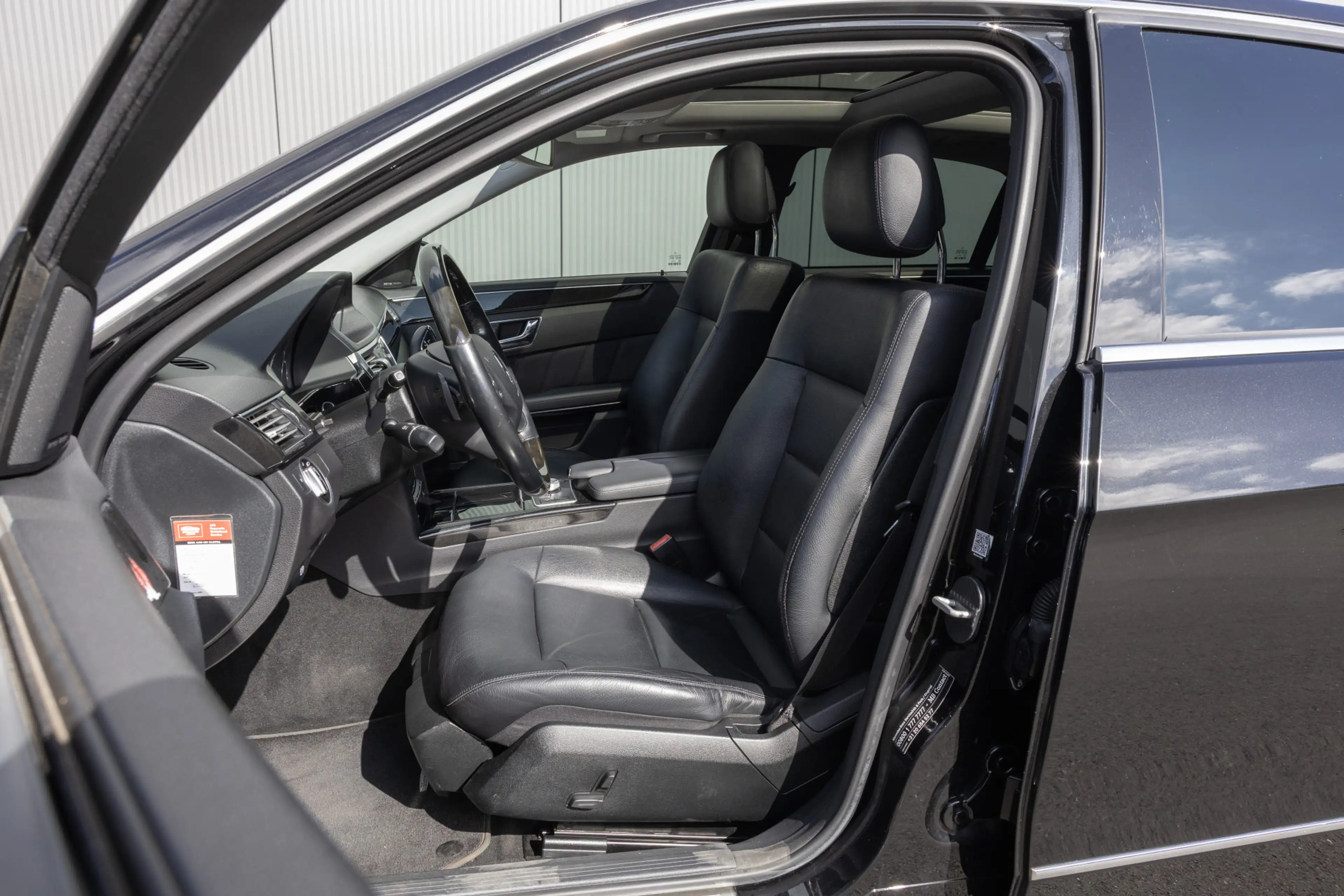 Mercedes-Benz E 350 V6 | NL-AUTO | PANO | LEDER | CAMERA | KEYLESS GO — photo 8