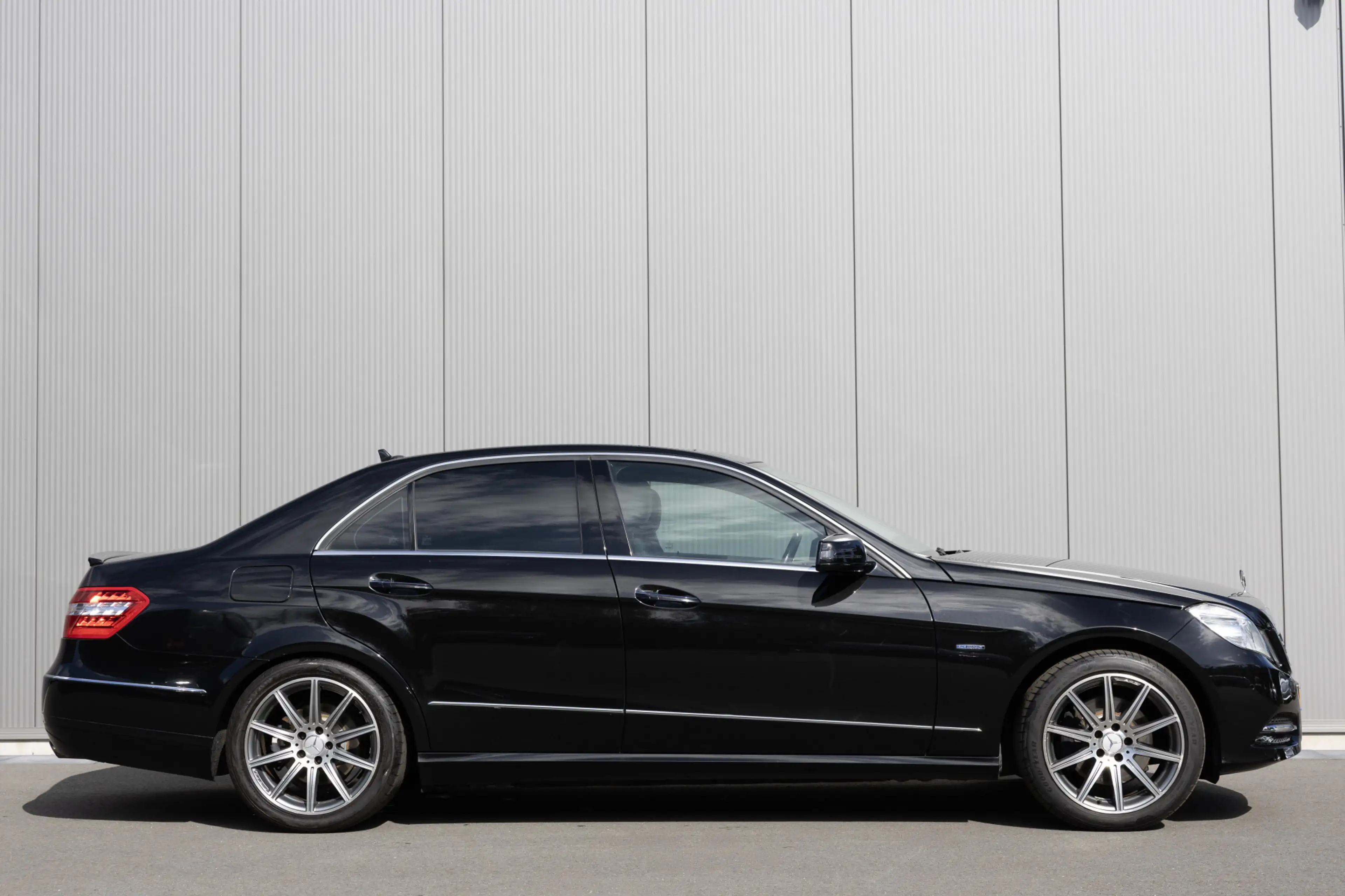 Mercedes-Benz E 350 V6 | NL-AUTO | PANO | LEDER | CAMERA | KEYLESS GO — photo 12