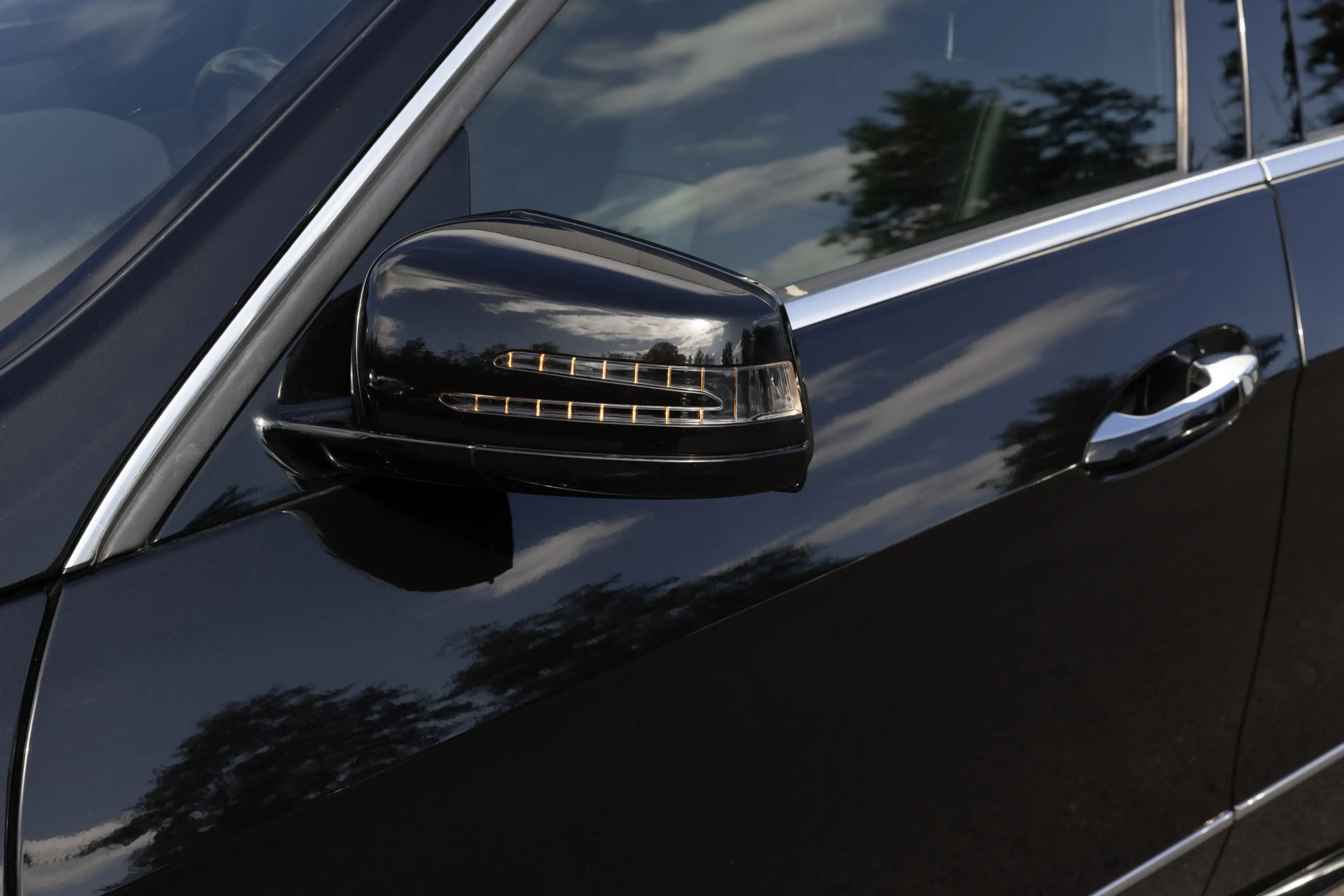Mercedes-Benz E 350 V6 | NL-AUTO | PANO | LEDER | CAMERA | KEYLESS GO — photo 9