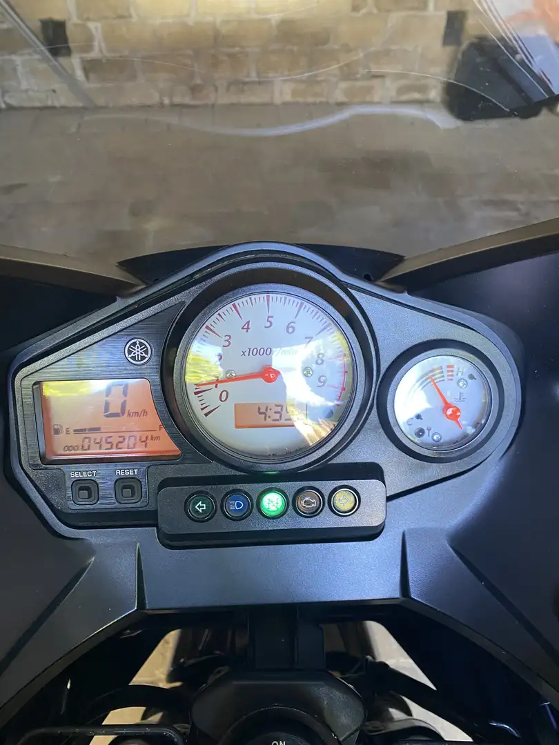 Yamaha TDM 900 turismo - 1