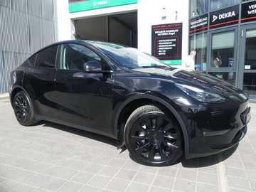 Long Range Dual AWD 21ZOLL/PANO/AUTOP