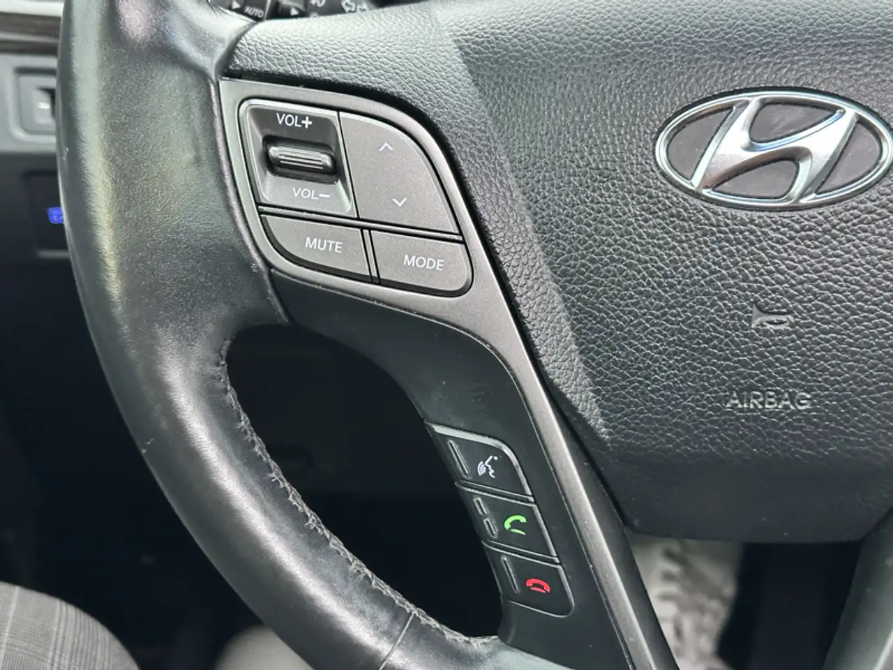 Hyundai SANTA FE снимка Hyundai SANTA FE