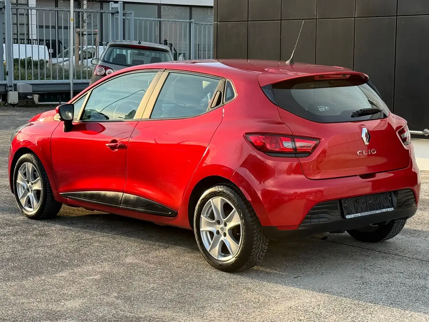Renault Clio 1.2 ESSENCE - AIRCO - CONTRÔLE TECHNIQUE OK Rood - 2