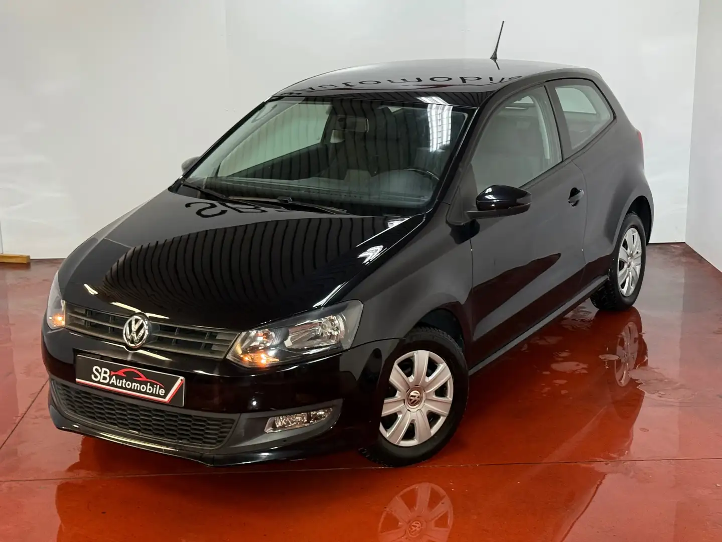 Volkswagen Polo 1.2i Black Edition // AIRCO // GARANTIE 12 MOIS // Zwart - 2