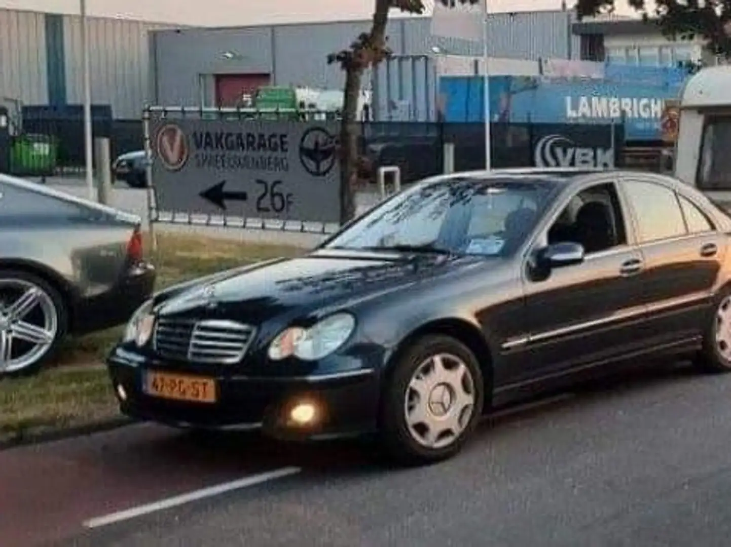 Mercedes-Benz C 180 K. Elegance Zwart - 1