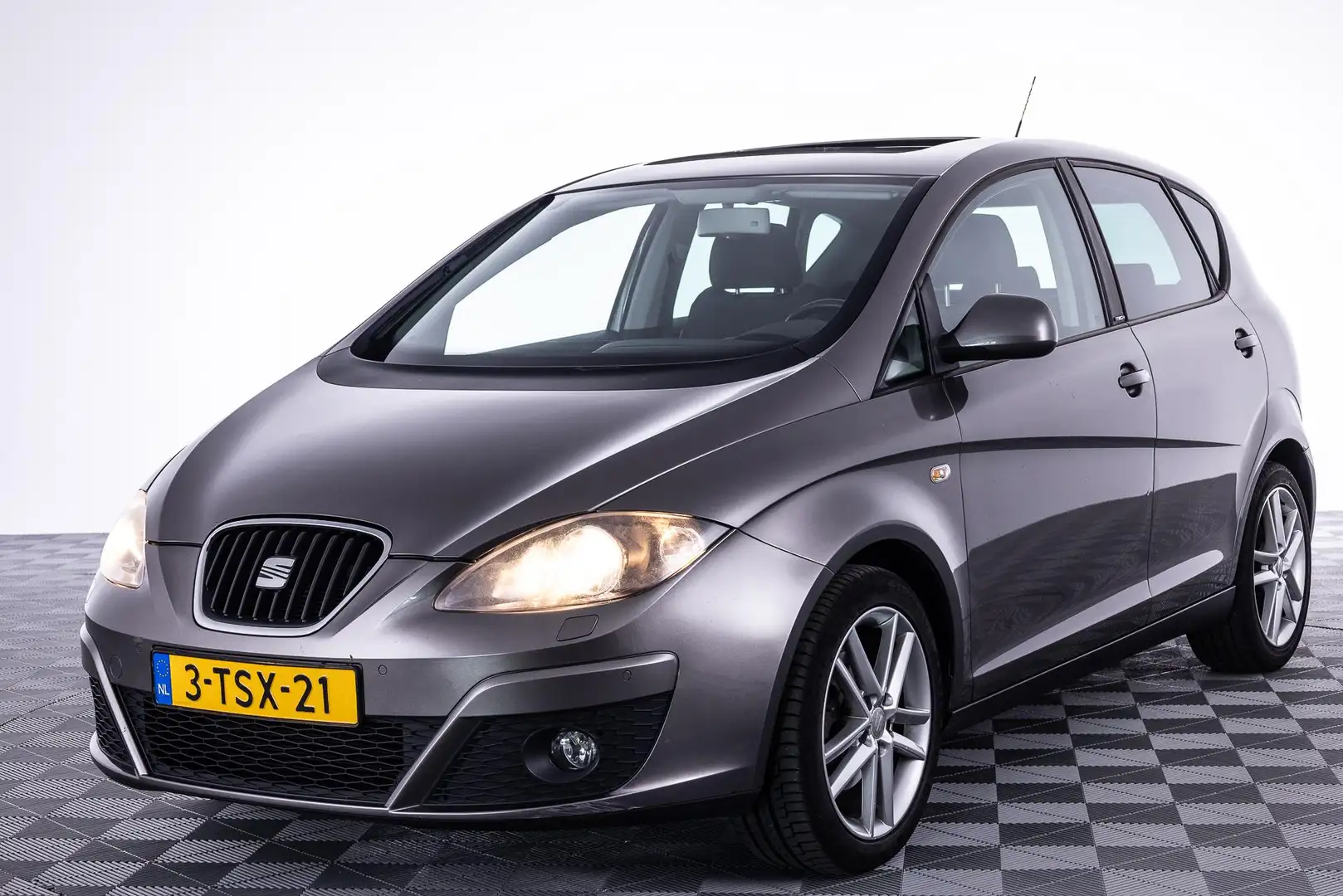 SEAT Altea 1.2 TSI I-Tech | TREKHAAK | NAVIGATIE | CLIMATE CO Grijs - 2
