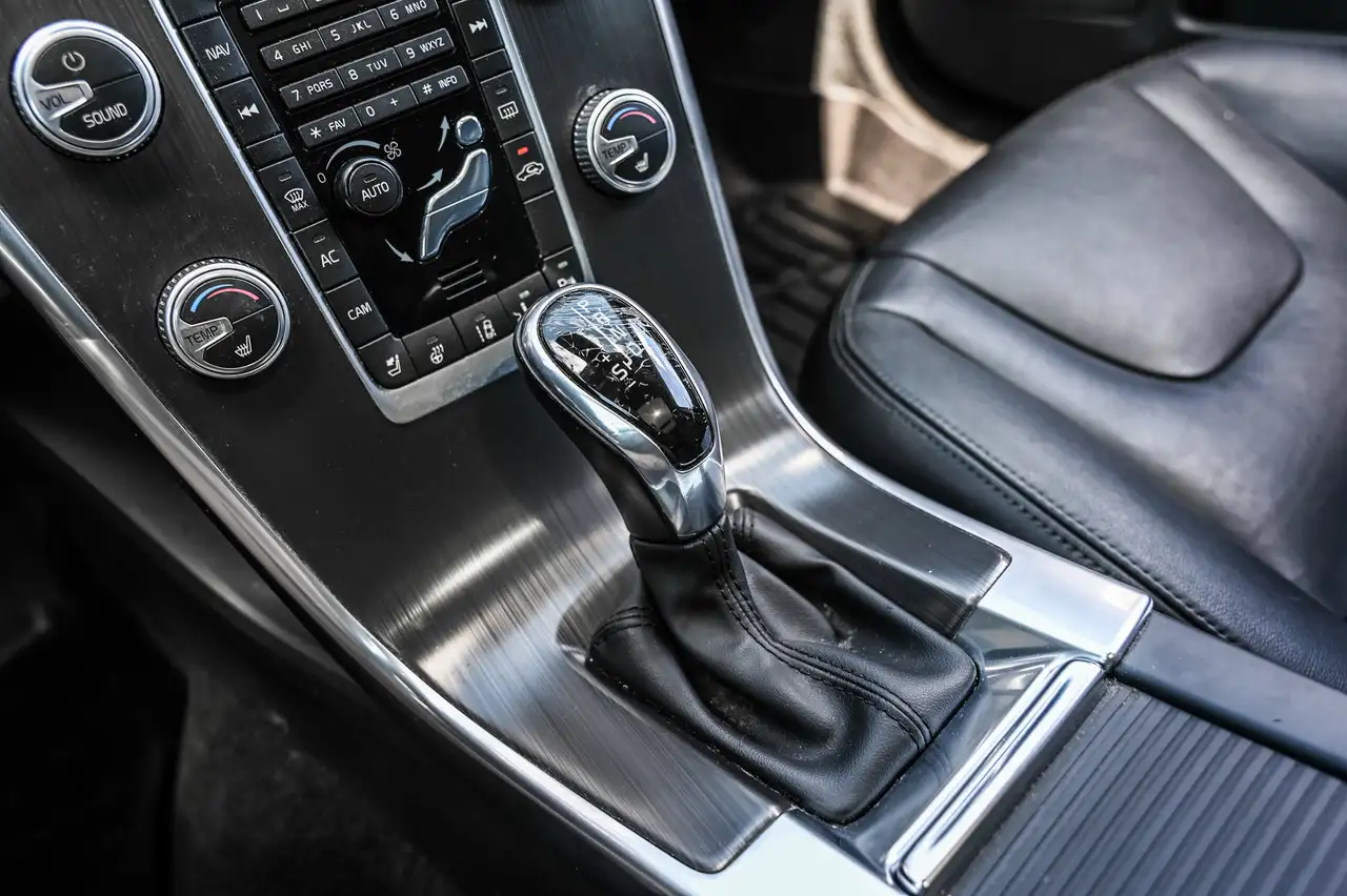 Volvo XC60 снимка Volvo XC60