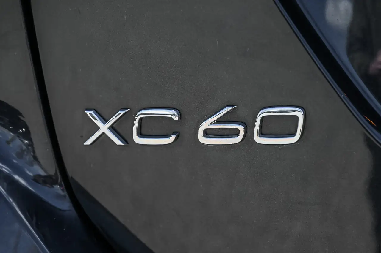 Volvo XC60 снимка Volvo XC60