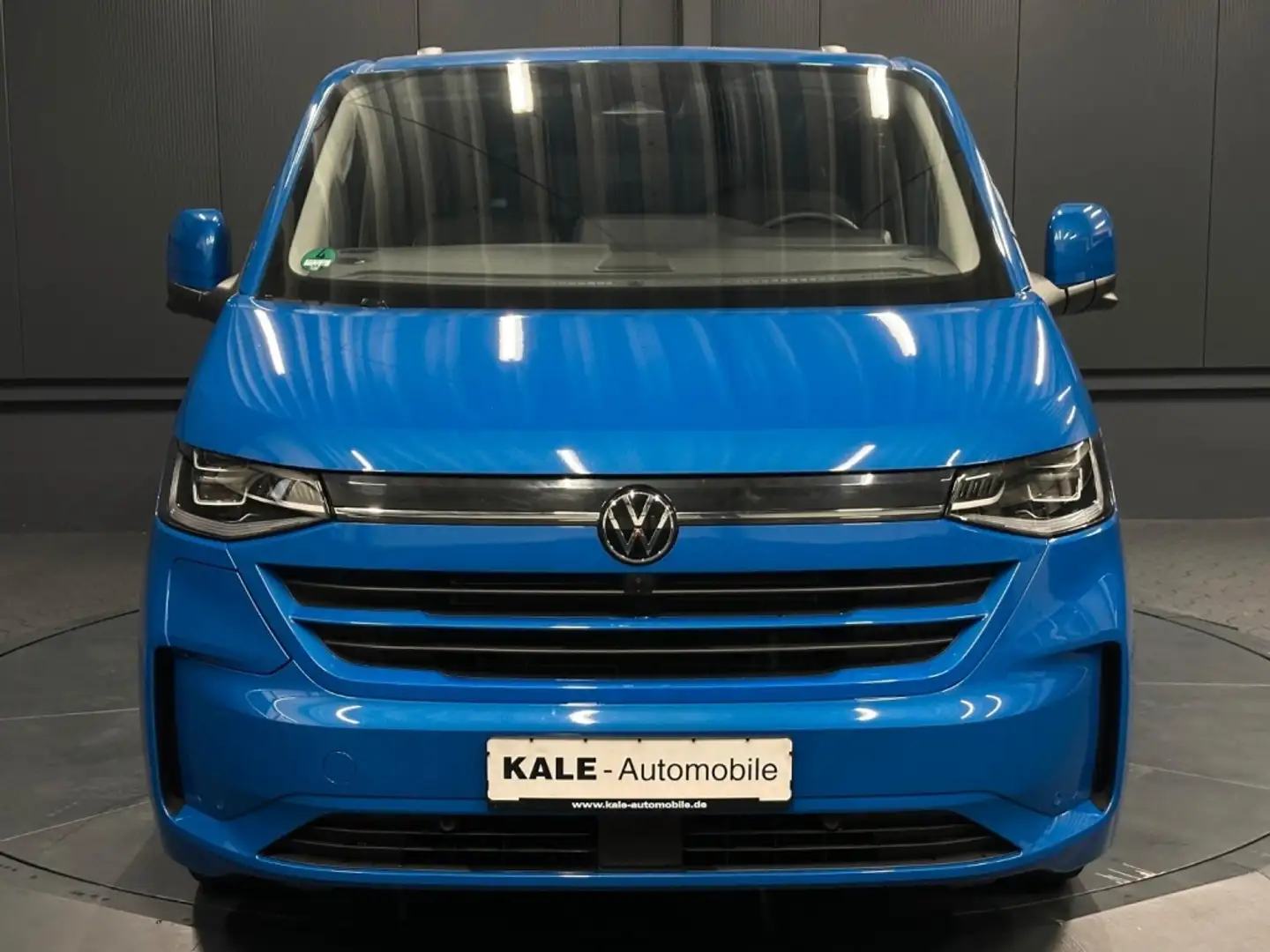 Volkswagen e-Caravelle Batalla Larga 160kW 64kWh Azul - 2