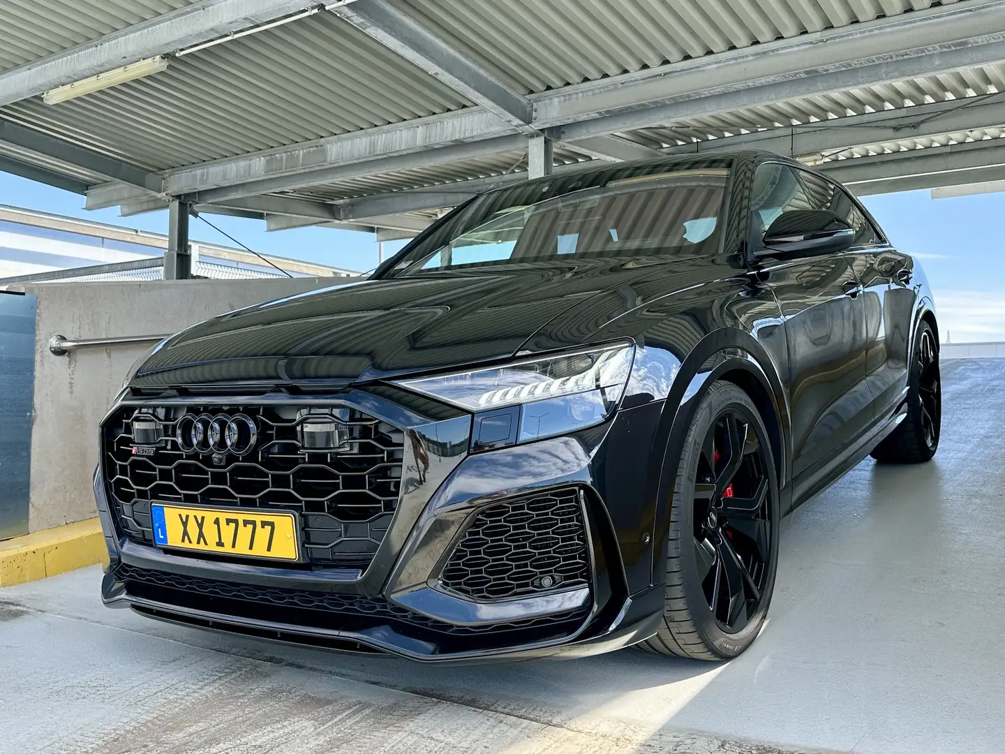 Audi RS Q8 TFSI quattro tiptronic RS-Dynamikpaket plus *Voll* Noir - 1