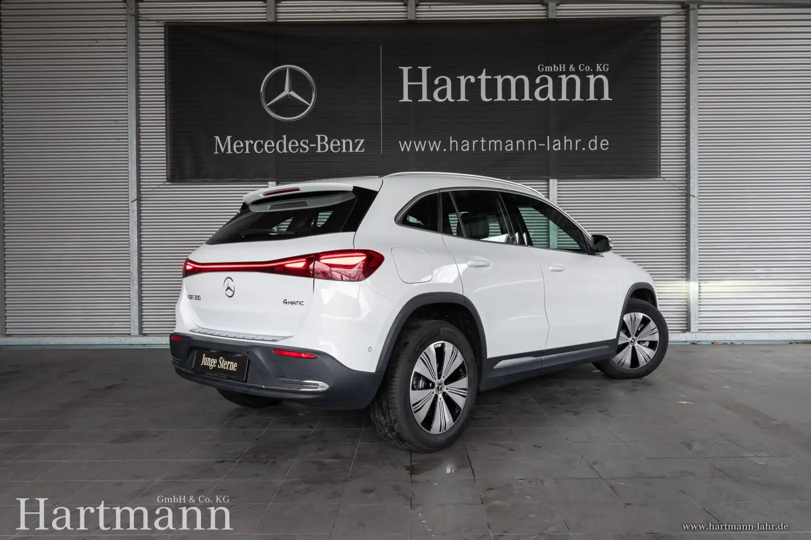 Mercedes-Benz EQA 300 EQA 300 4MATIC Progessive Advanced Panorama Klima Blanc - 2