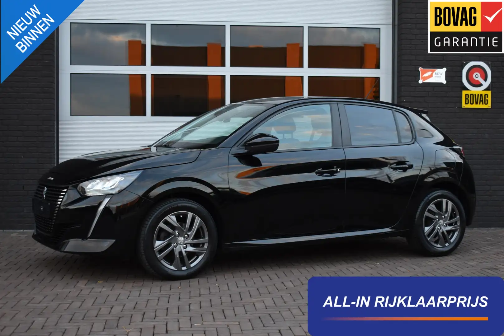 Peugeot 208 1.2 PureTech Active Pack | Carplay | PDC | Incl. g Zwart - 1