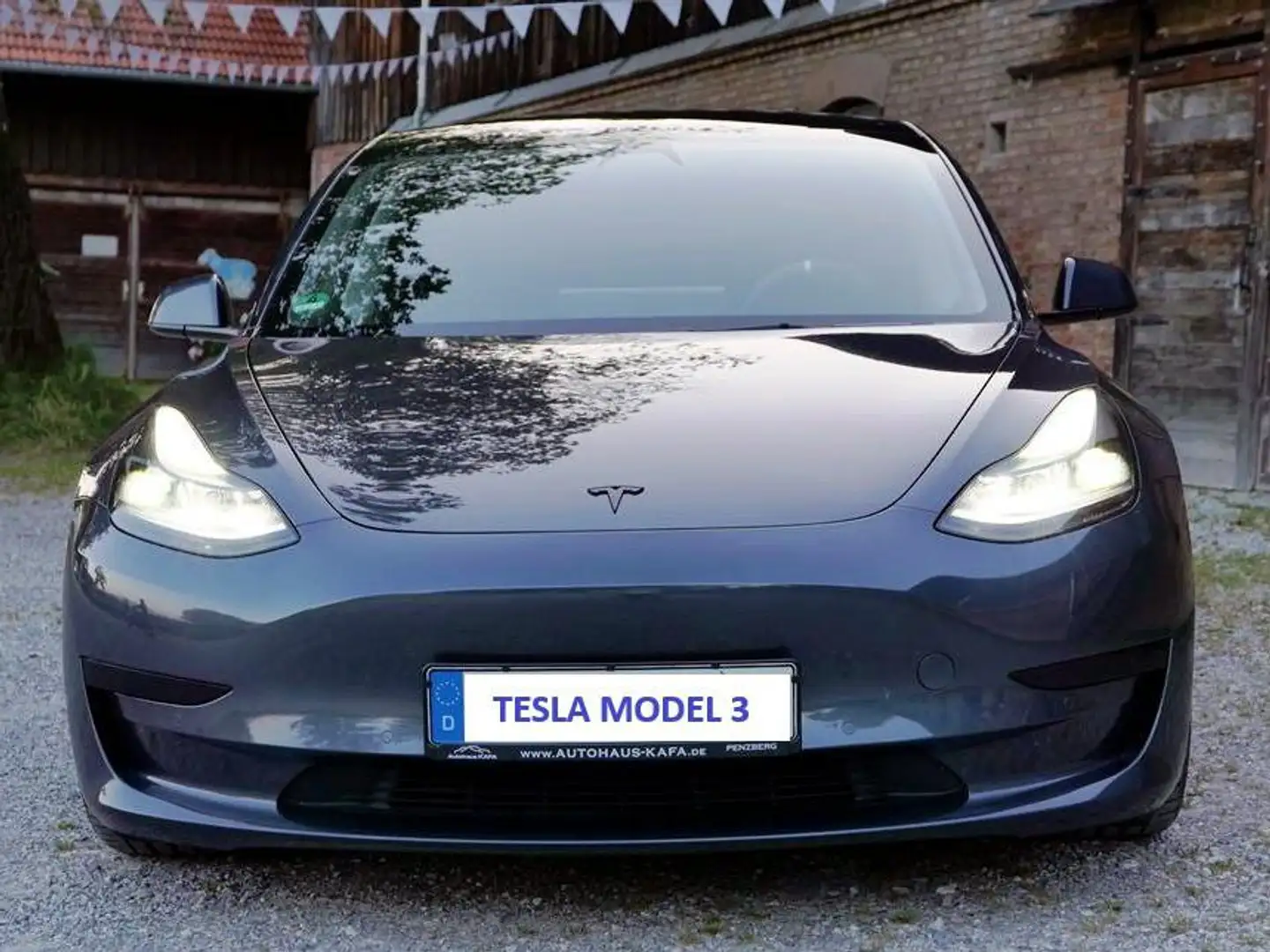 Tesla Model 3 Model 3 Standard Reichweite Plus Hinterradantrieb Grau - 2