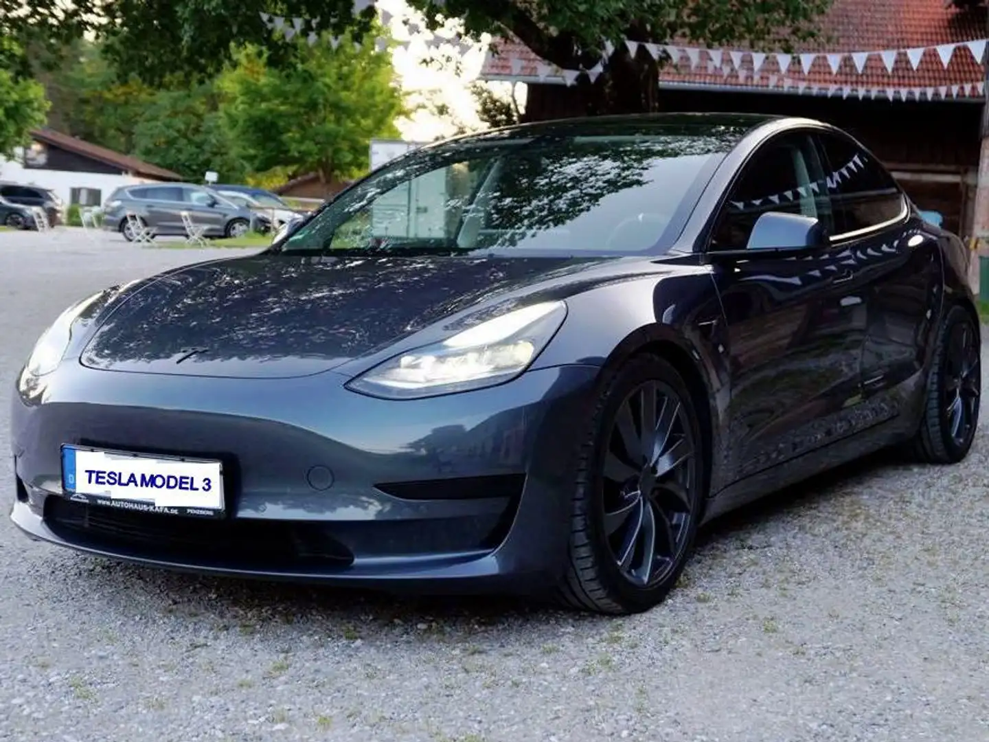 Tesla Model 3 Model 3 Standard Reichweite Plus Hinterradantrieb Grau - 1