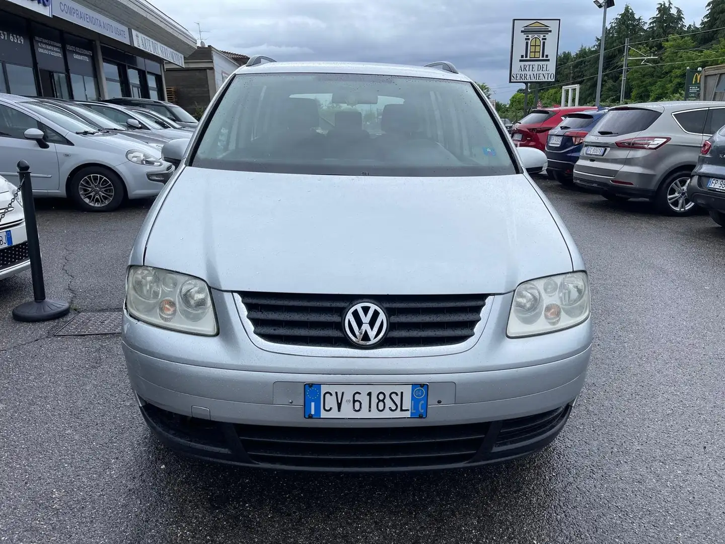 Volkswagen Touran 1.9 tdi Highline 105cv 7 POSTI Argento - 2