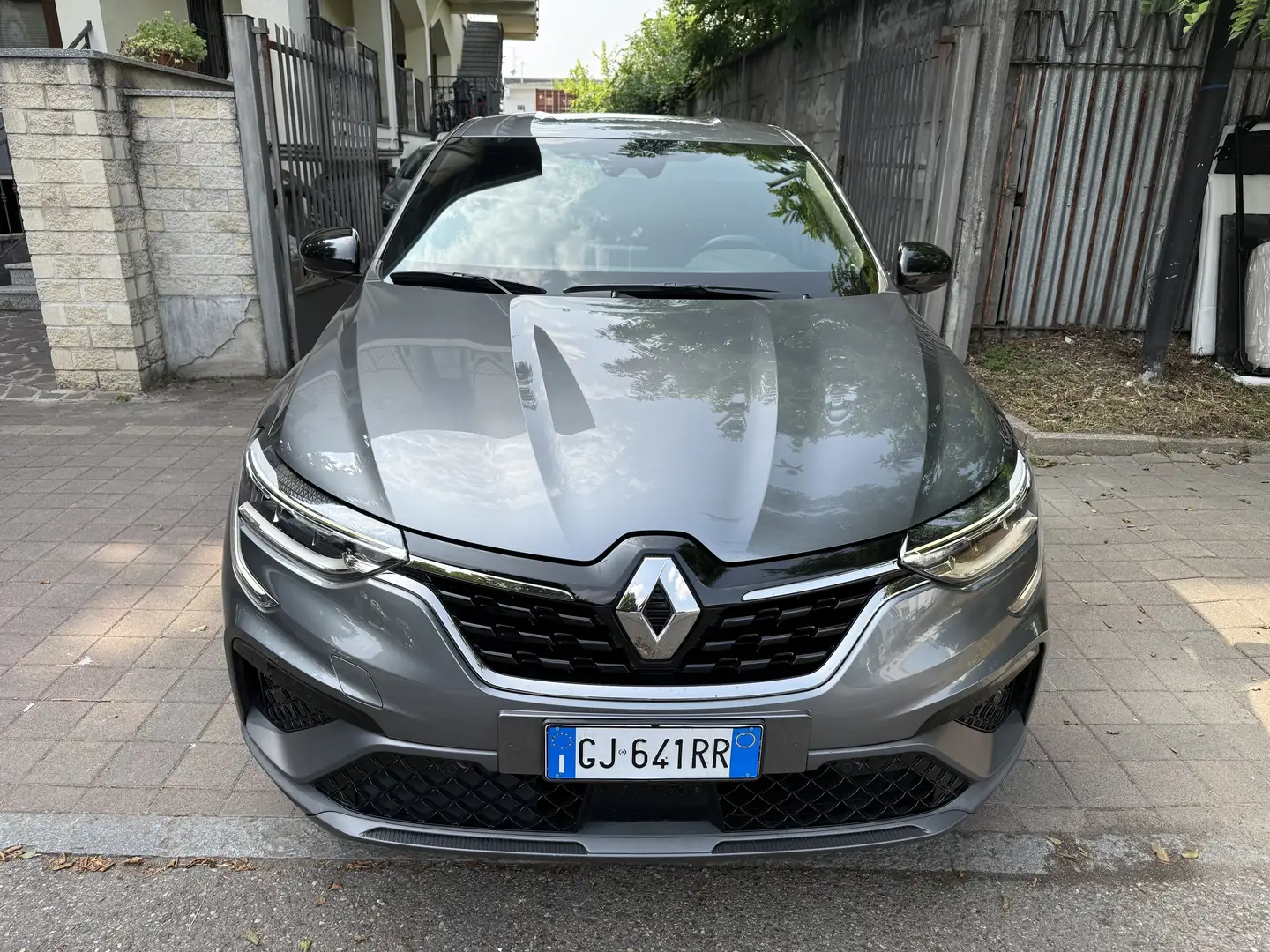 Renault Arkana 1.3 tce R.S. Line 140cv edc fap Šedá - 2