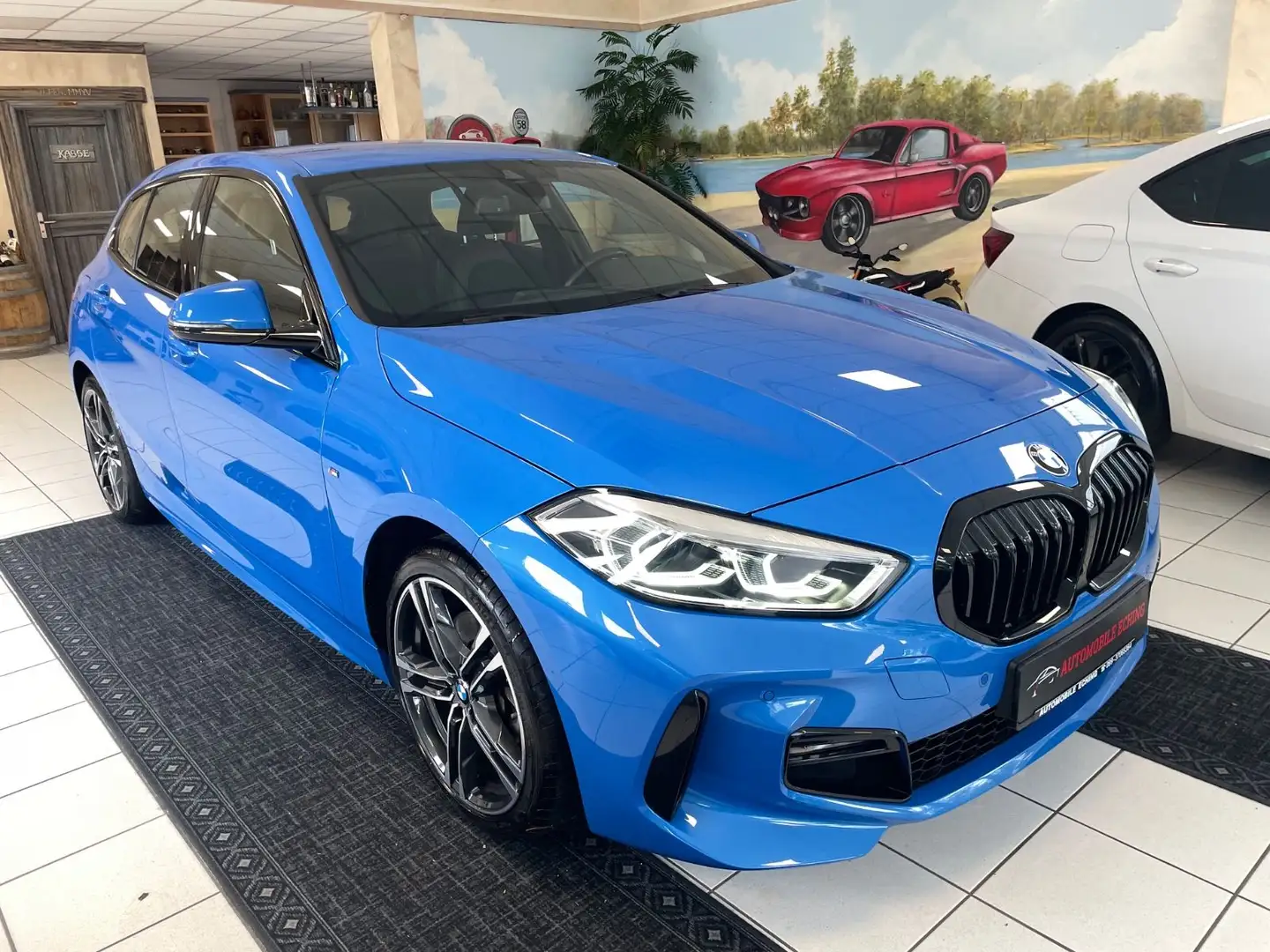 BMW 118 i M Sport*Navi*LED*CarPlay*Shadow*Android* Blauw - 2