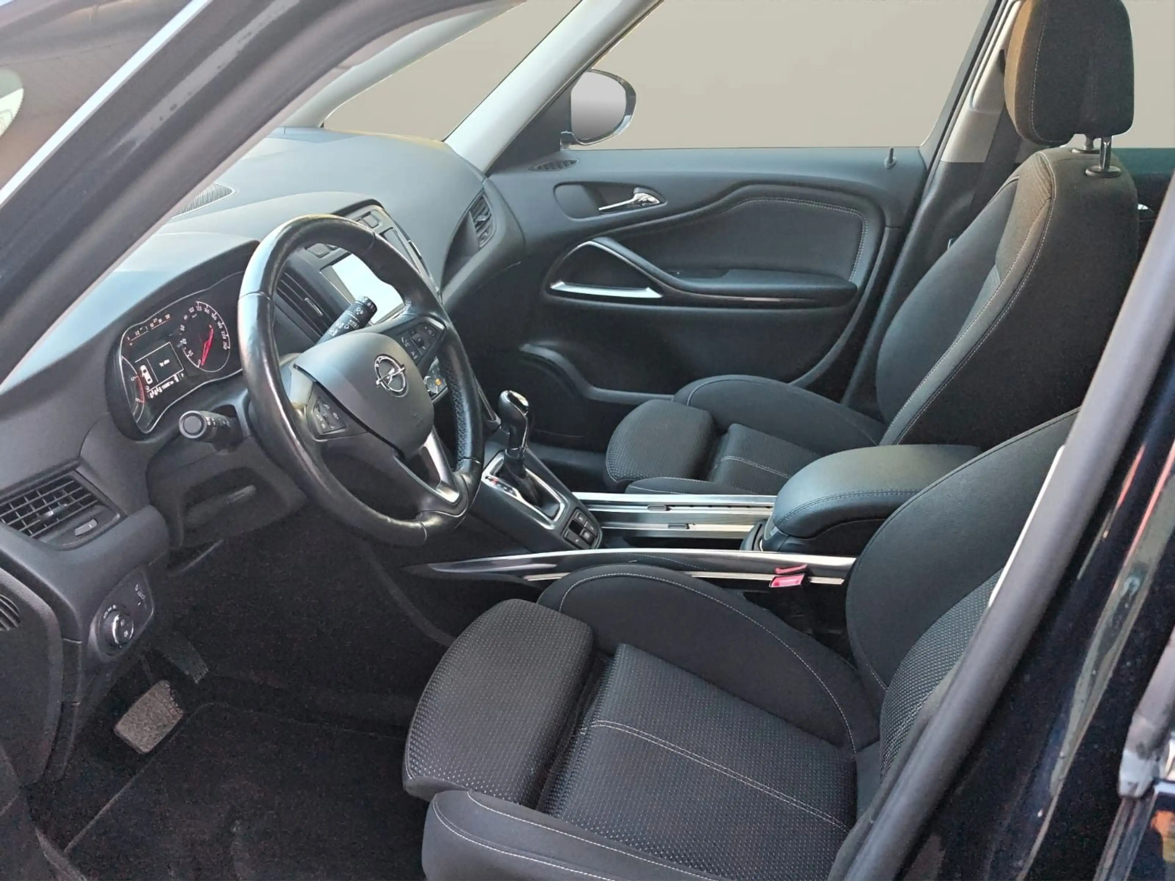 Opel Zafira 2.0 D*AUTO* 7 SITZER* NAVI*LED*SHZ* ALU — photo 9