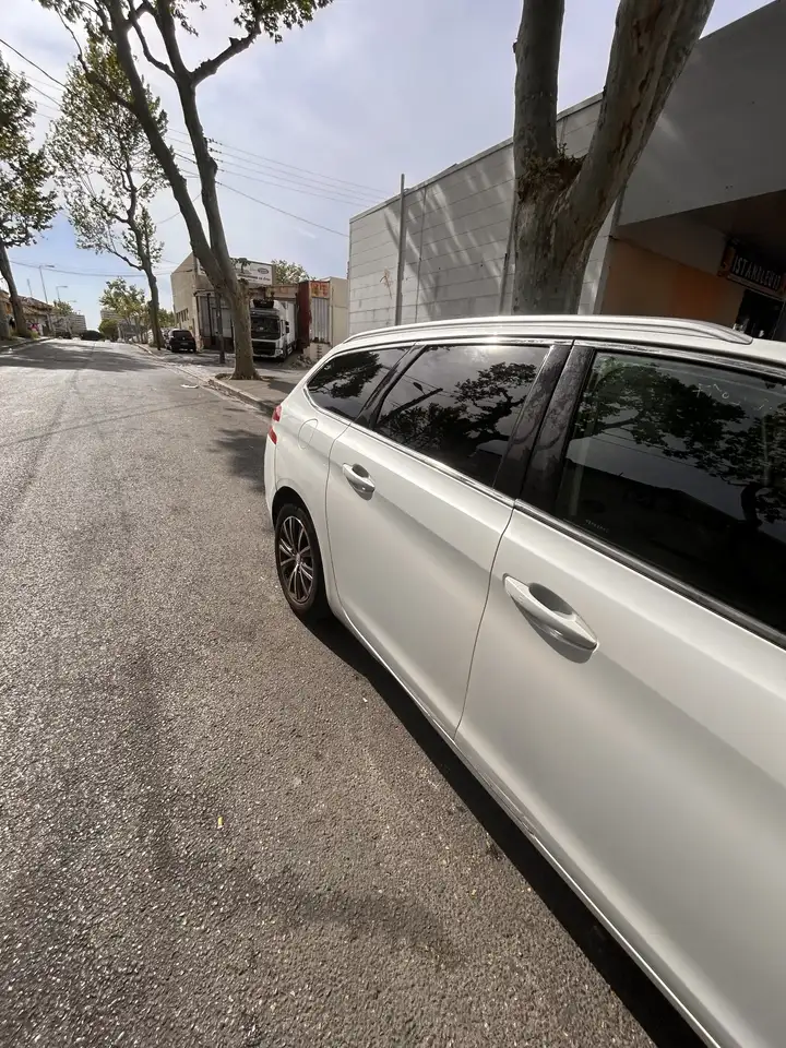 Peugeot 308 308 — photo 4
