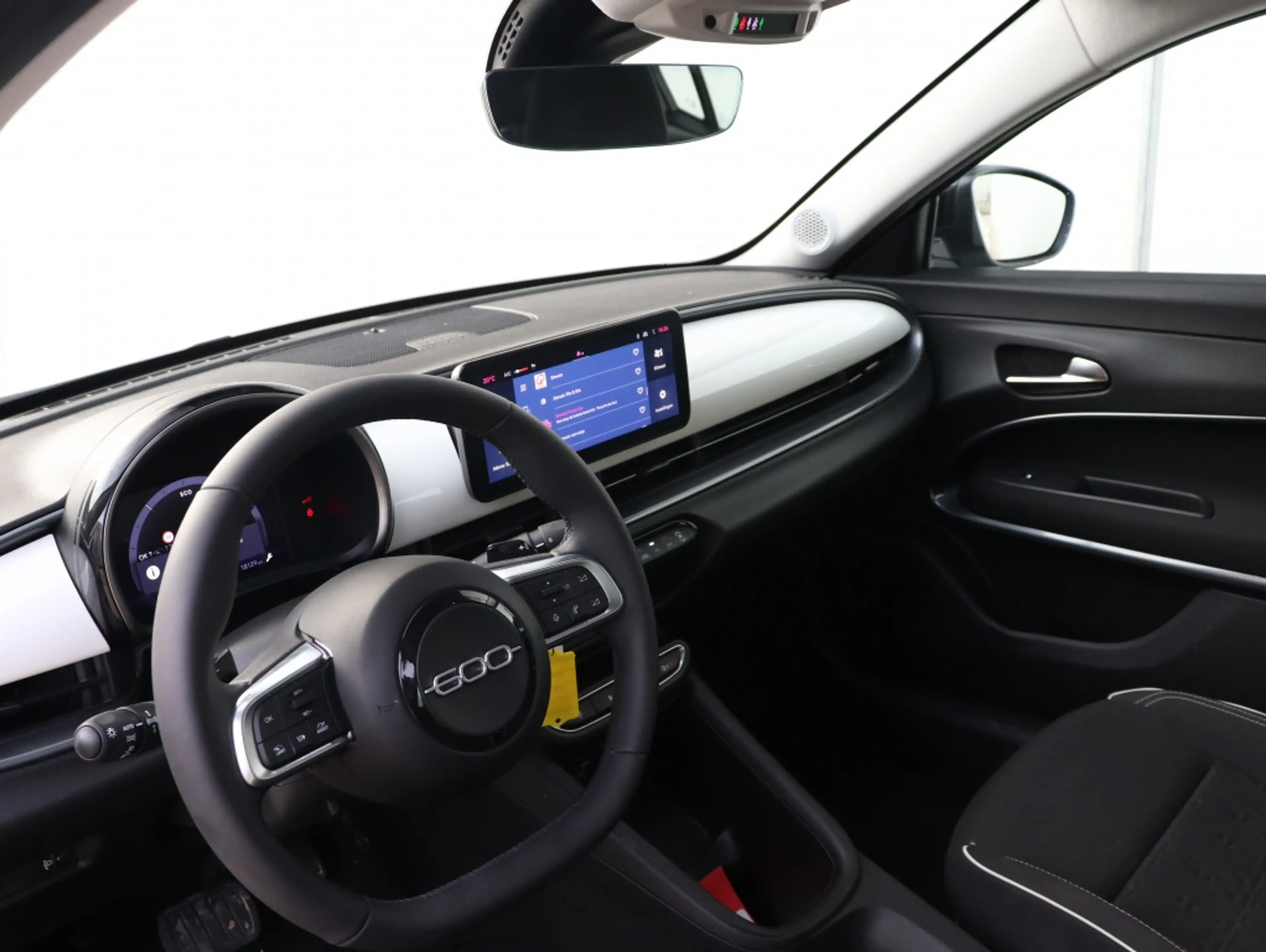 Fiat 600 1.2 Hybrid 100 PK Urban | Carplay | Cruise | PDC | — photo 3