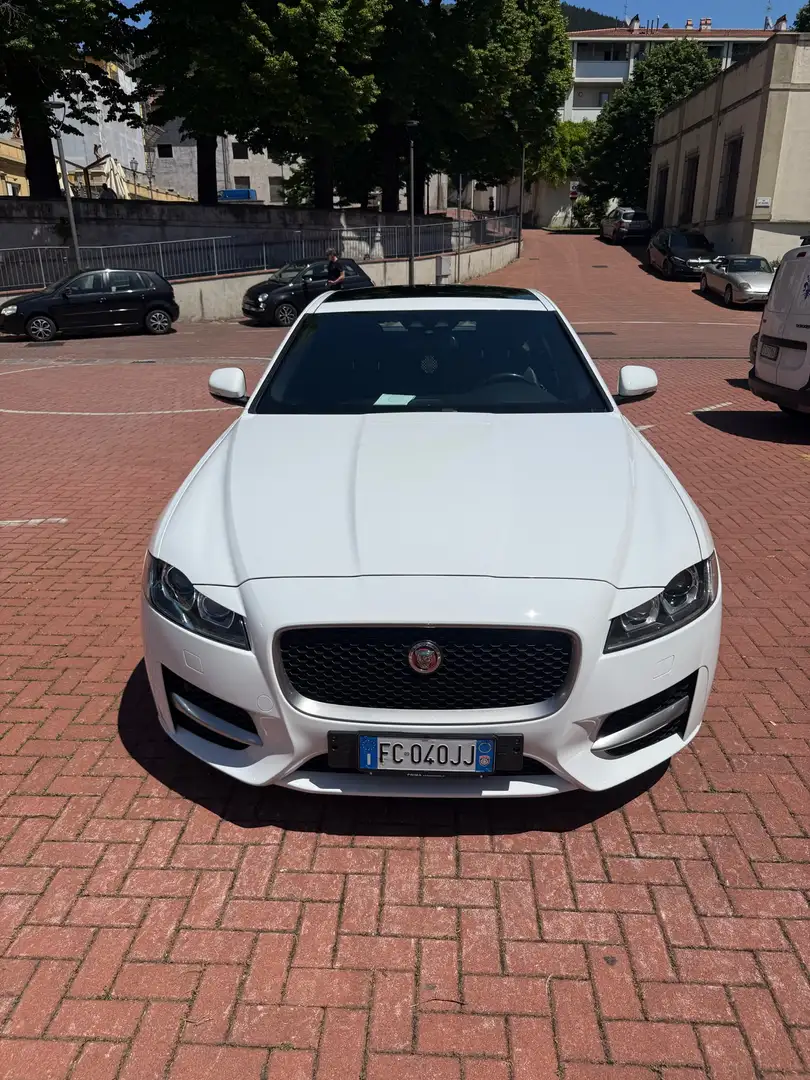 Jaguar XF 2.0 d pachetto r sport - 1