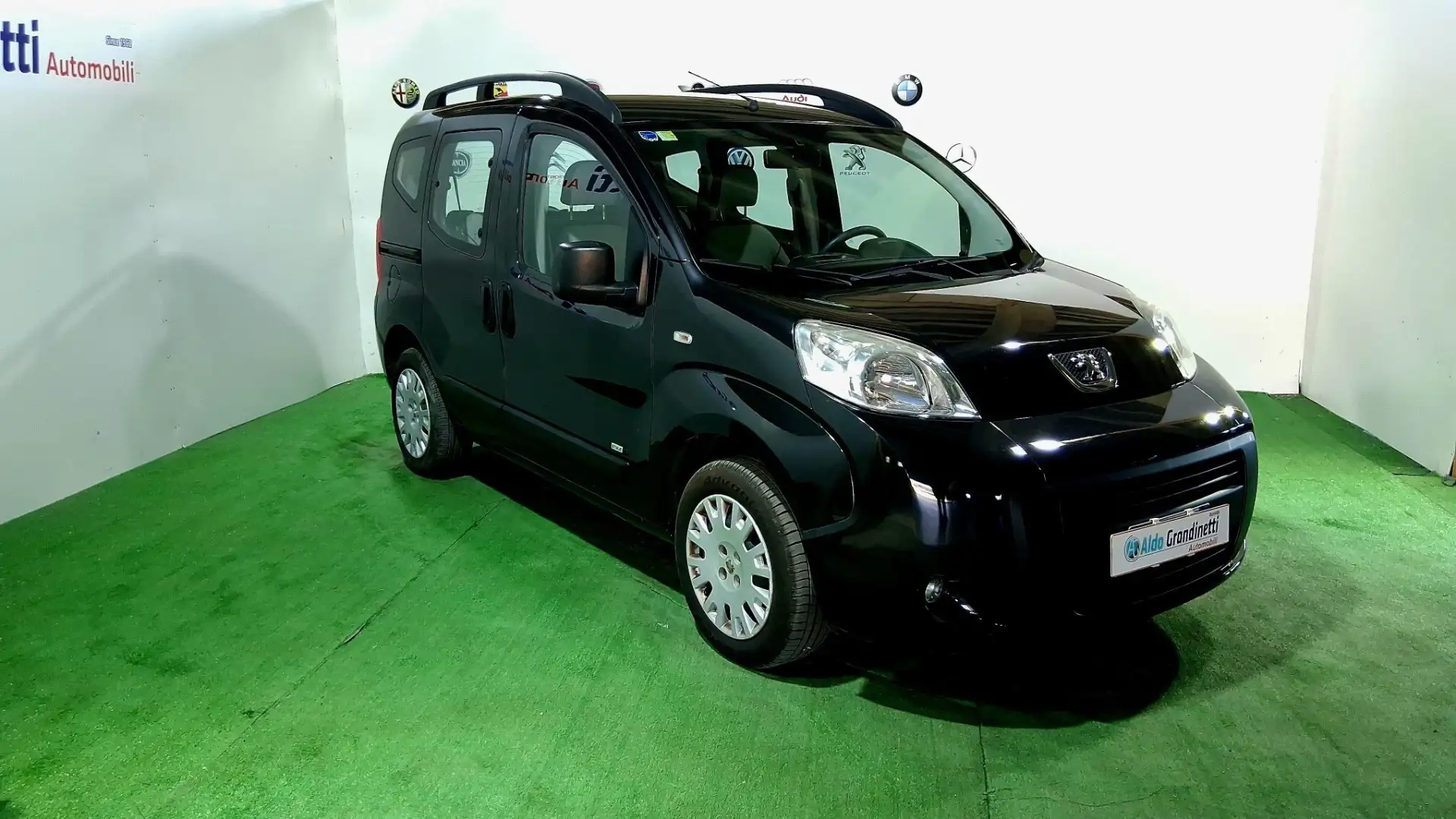 Peugeot Bipper Bipper Tepee 1.3 HDi 75 FAP Style Noir - 2