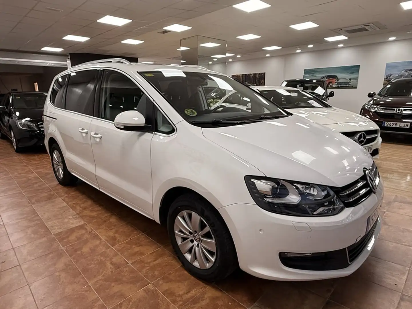 Volkswagen Sharan 2.0 TDI 177cv DSG Advance BMotion Tech Blanco - 2