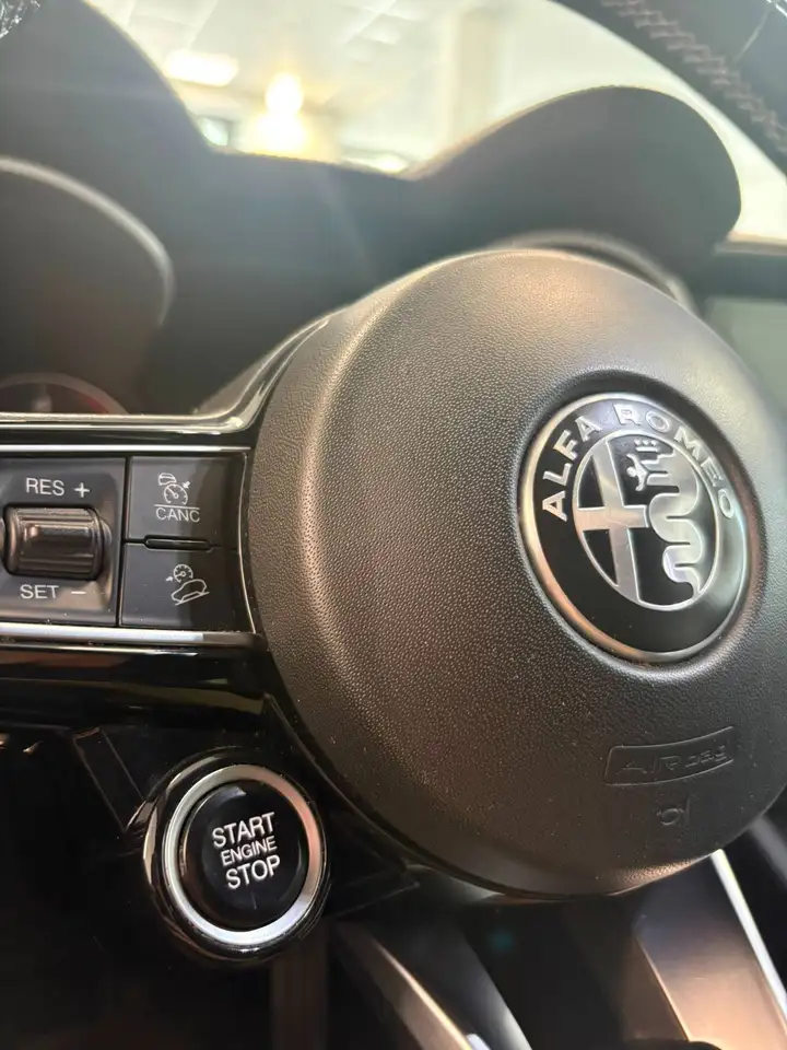 Alfa Romeo Stelvio 2021