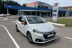 Peugeot 208 1.2i Pure Tech - 110  BERLINE Roland Garros PHASE 2