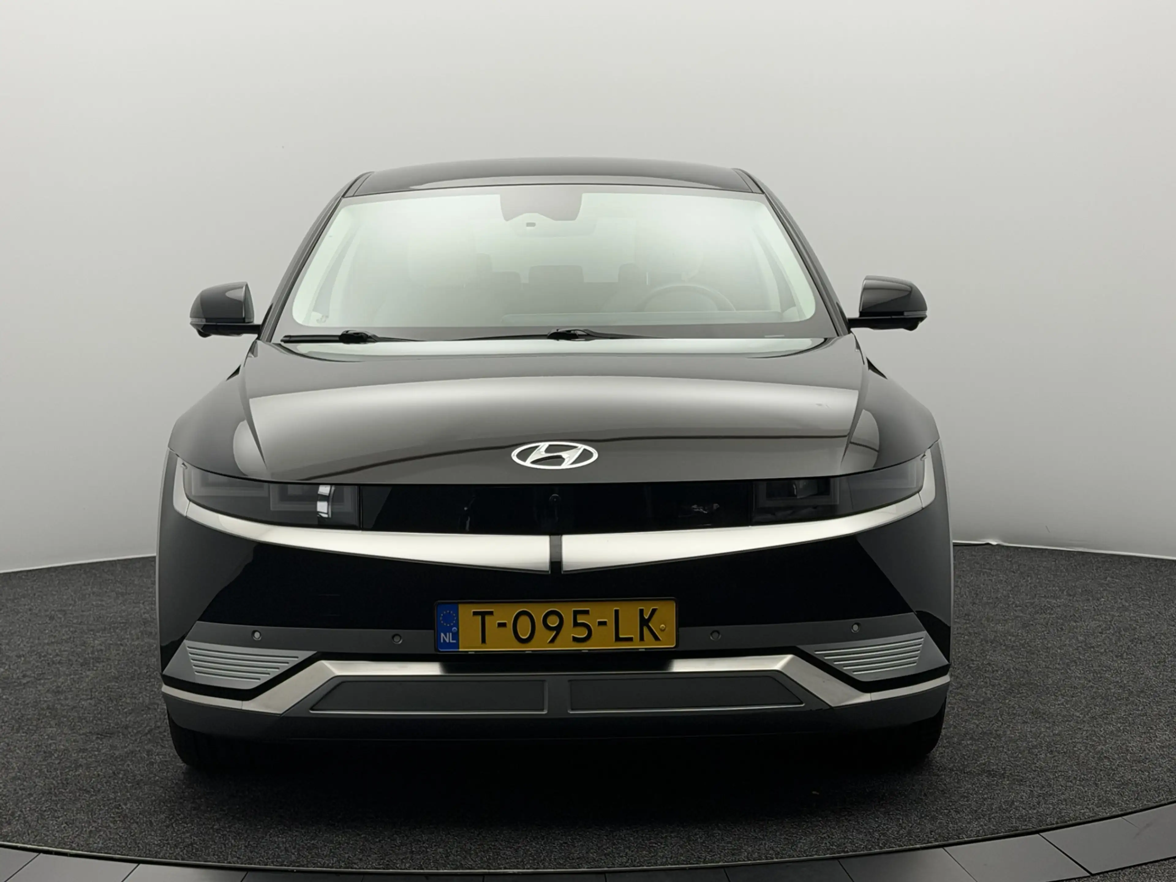 Hyundai IONIQ 5 Lounge AWD 77.4 kWh | SoH 94,3% | Vehicle To Load — photo 3