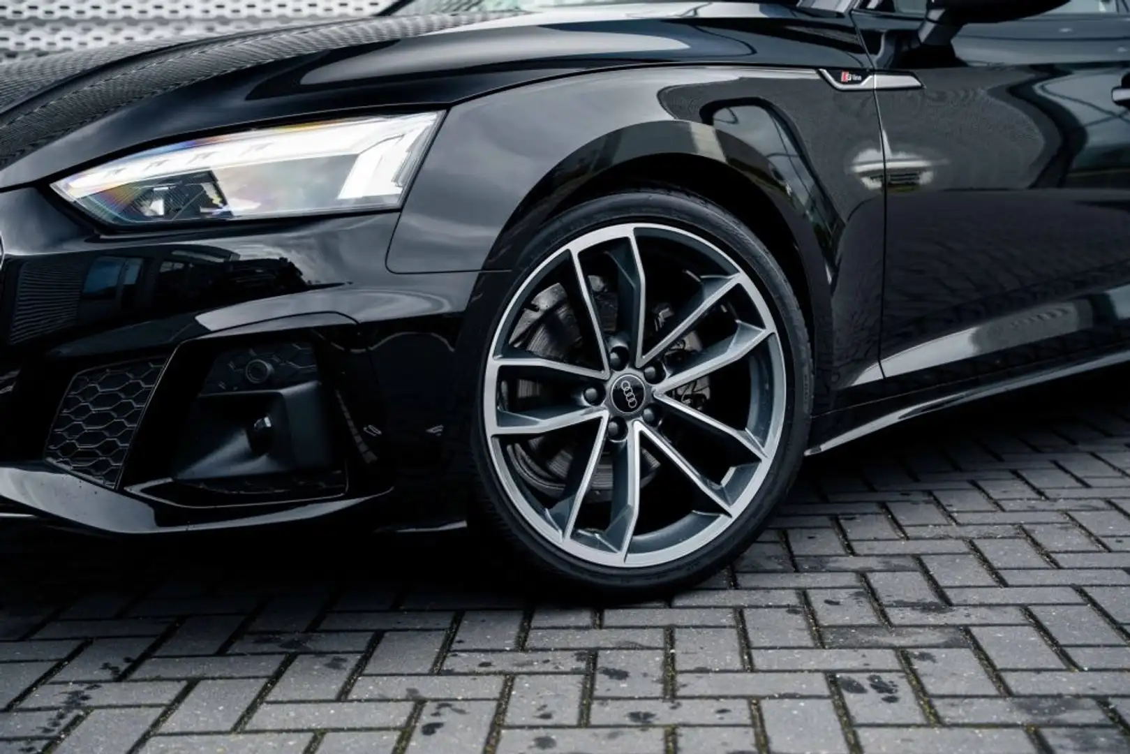 Audi A5 Sportback 35 TFSI S edition Zwart - 2