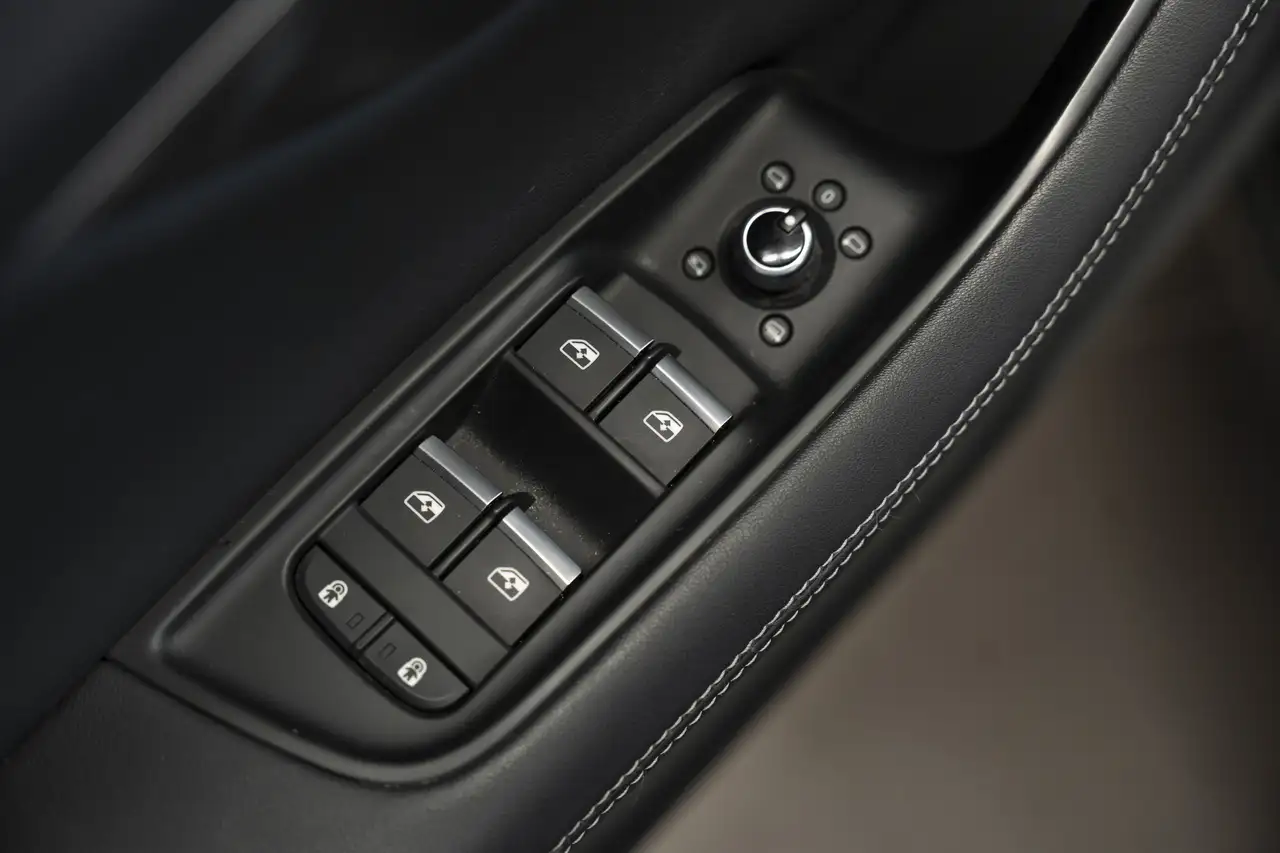 Audi Q7 снимка Audi Q7
