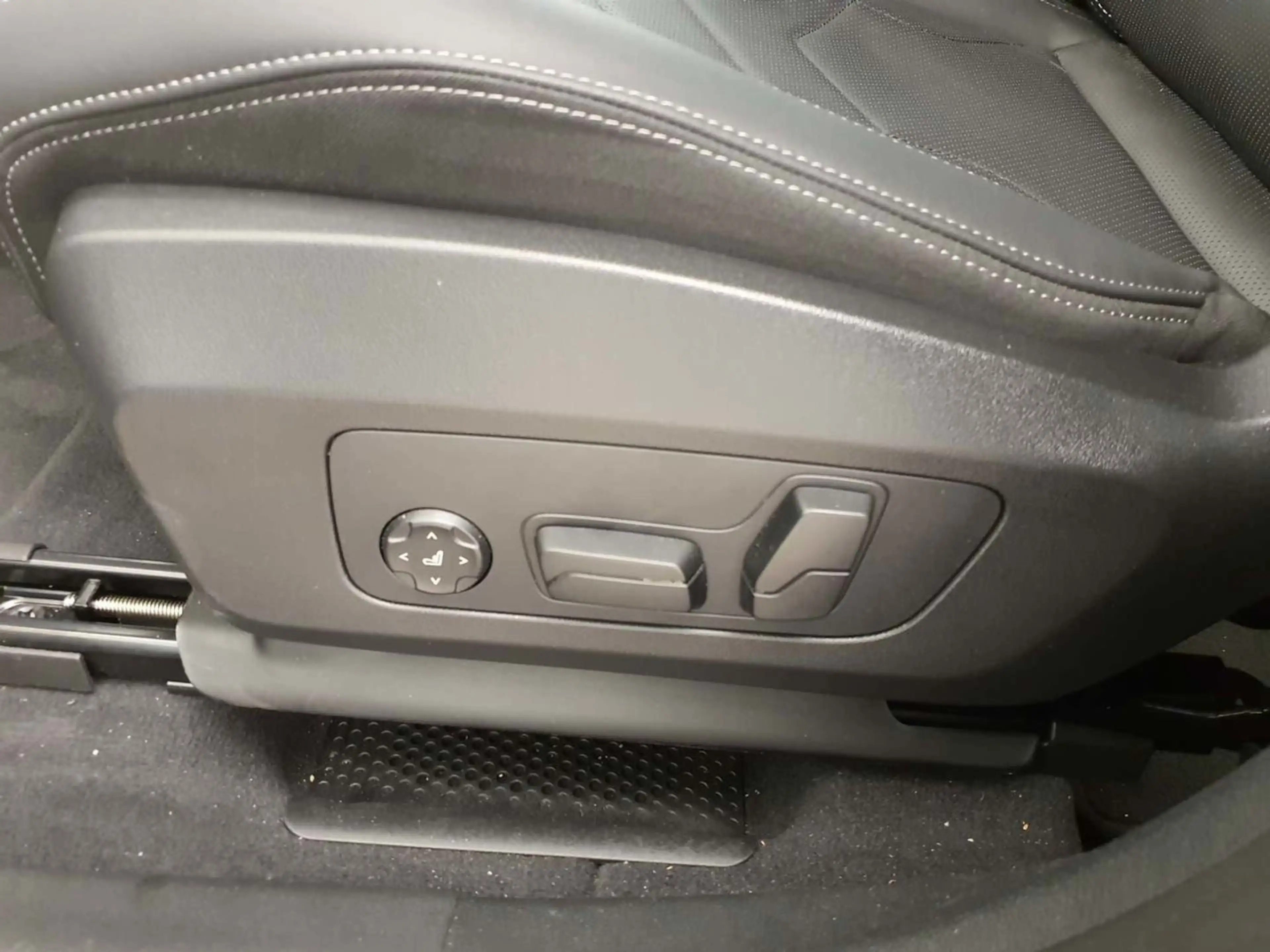 BMW 220 i M Sport HeadUp ACC 360°Kam — photo 14