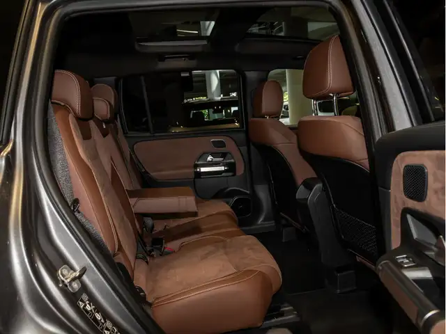 Mercedes-Benz 250 view 10