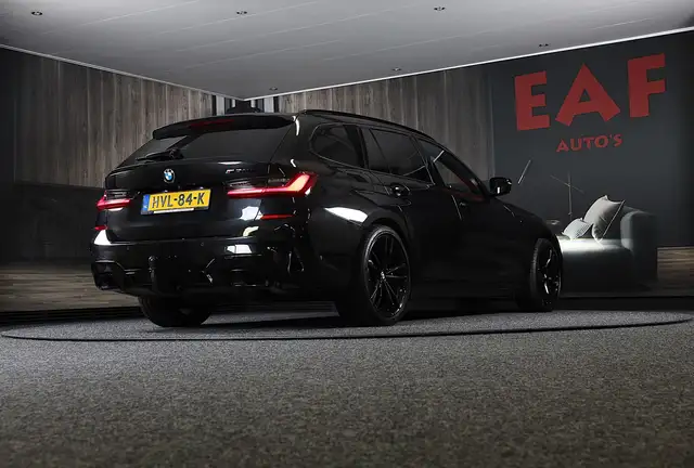 BMW 3 Series view 5